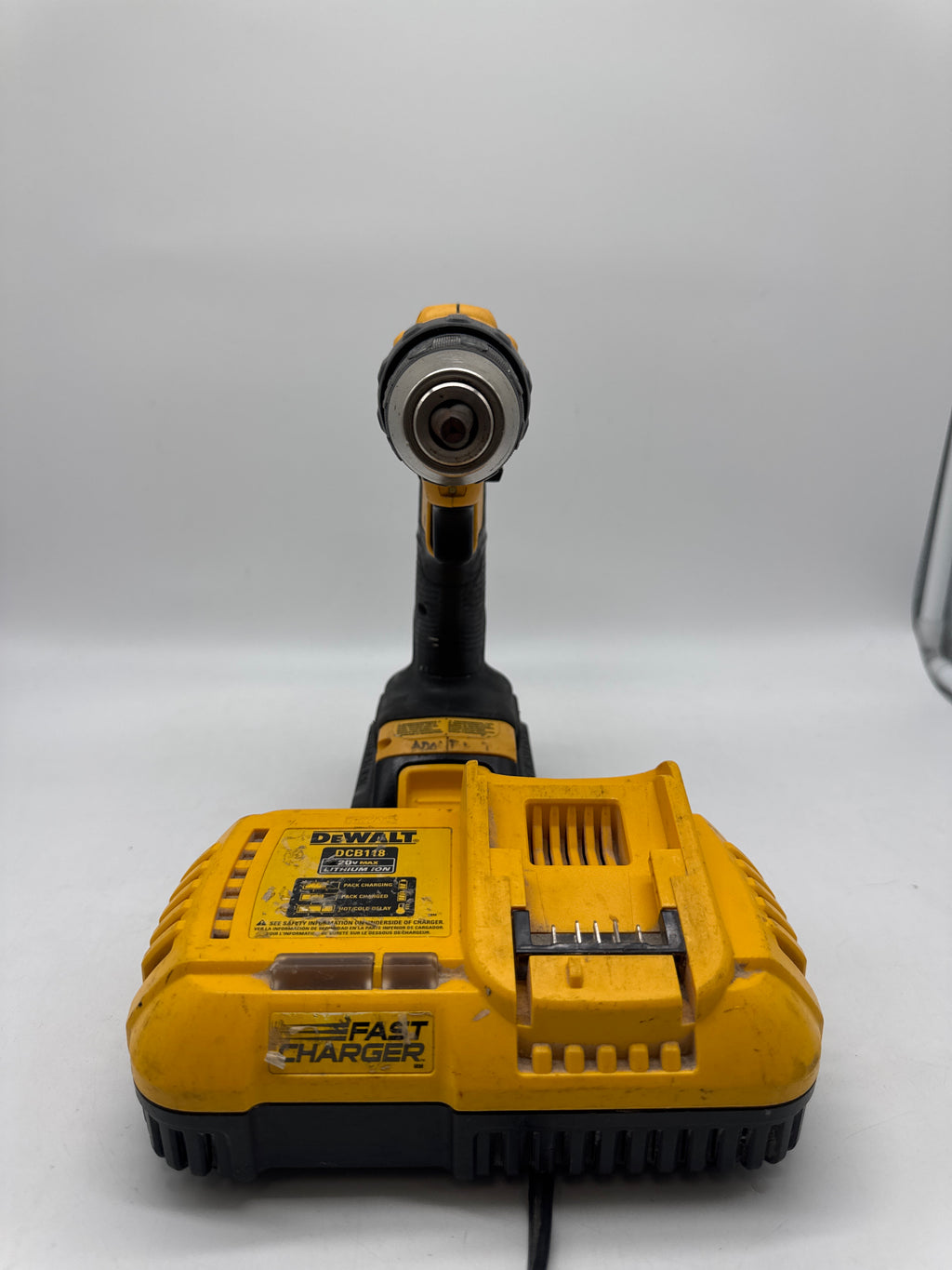DeWalt DCD771 20V Lithium-Ion Drill/Driver 1/2 w/ Battery & Charger