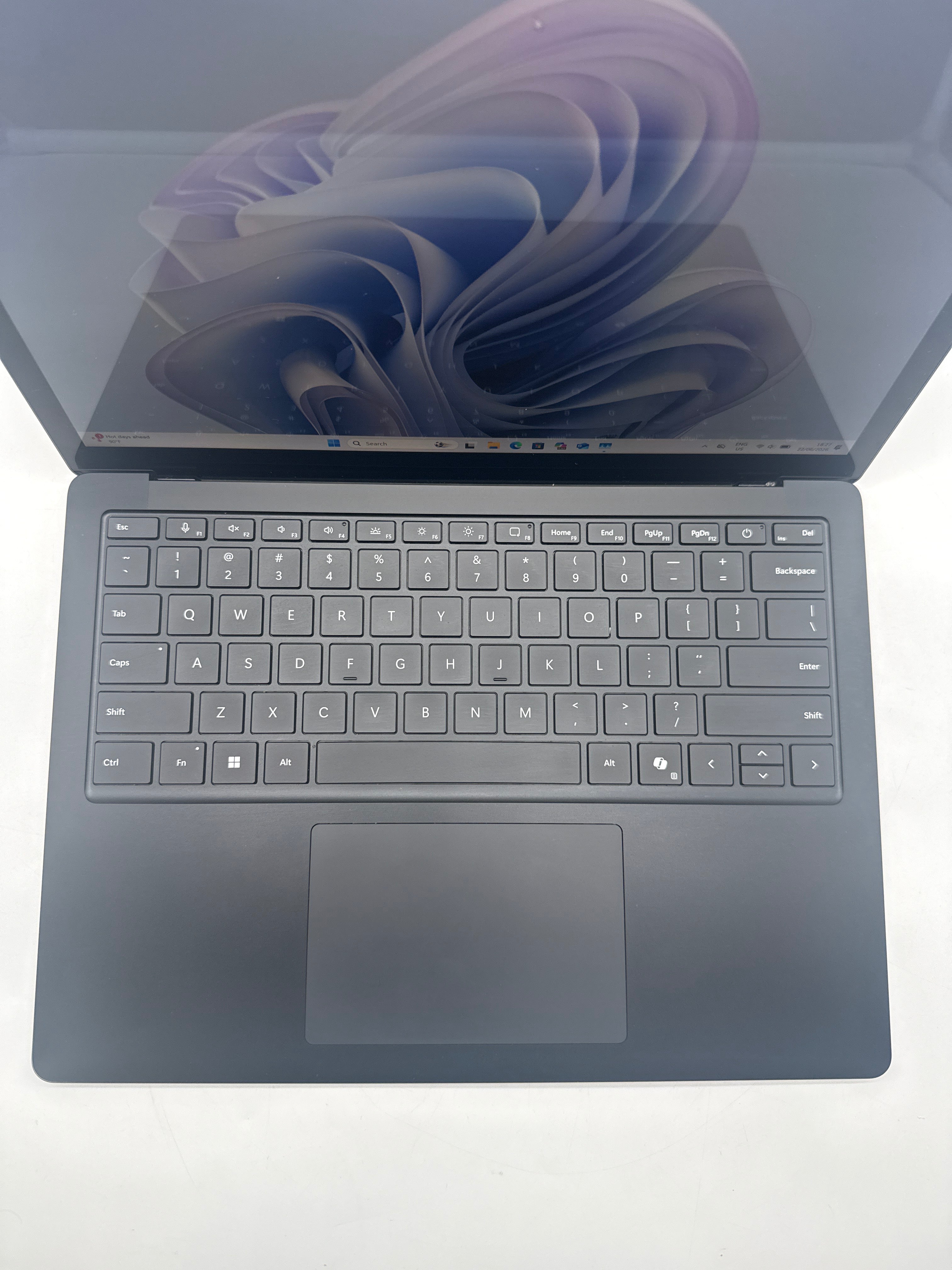 Microsoft Surface Laptop 6 Business Ultra 7 165H 16GB RAM 256GB SSD