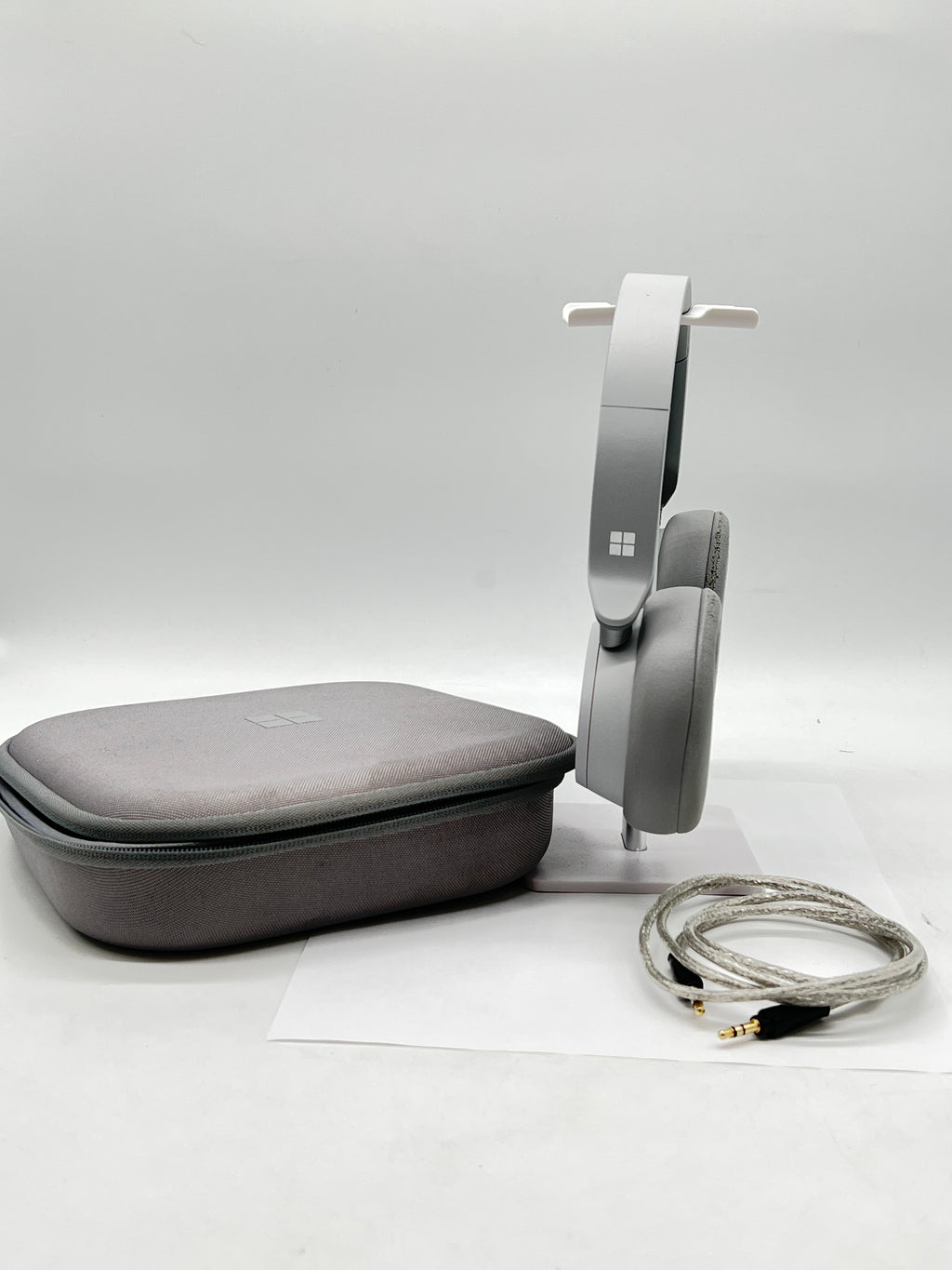 Microsoft Surface Headphones 1830 Ear-Cup Over the Ear Silver Used