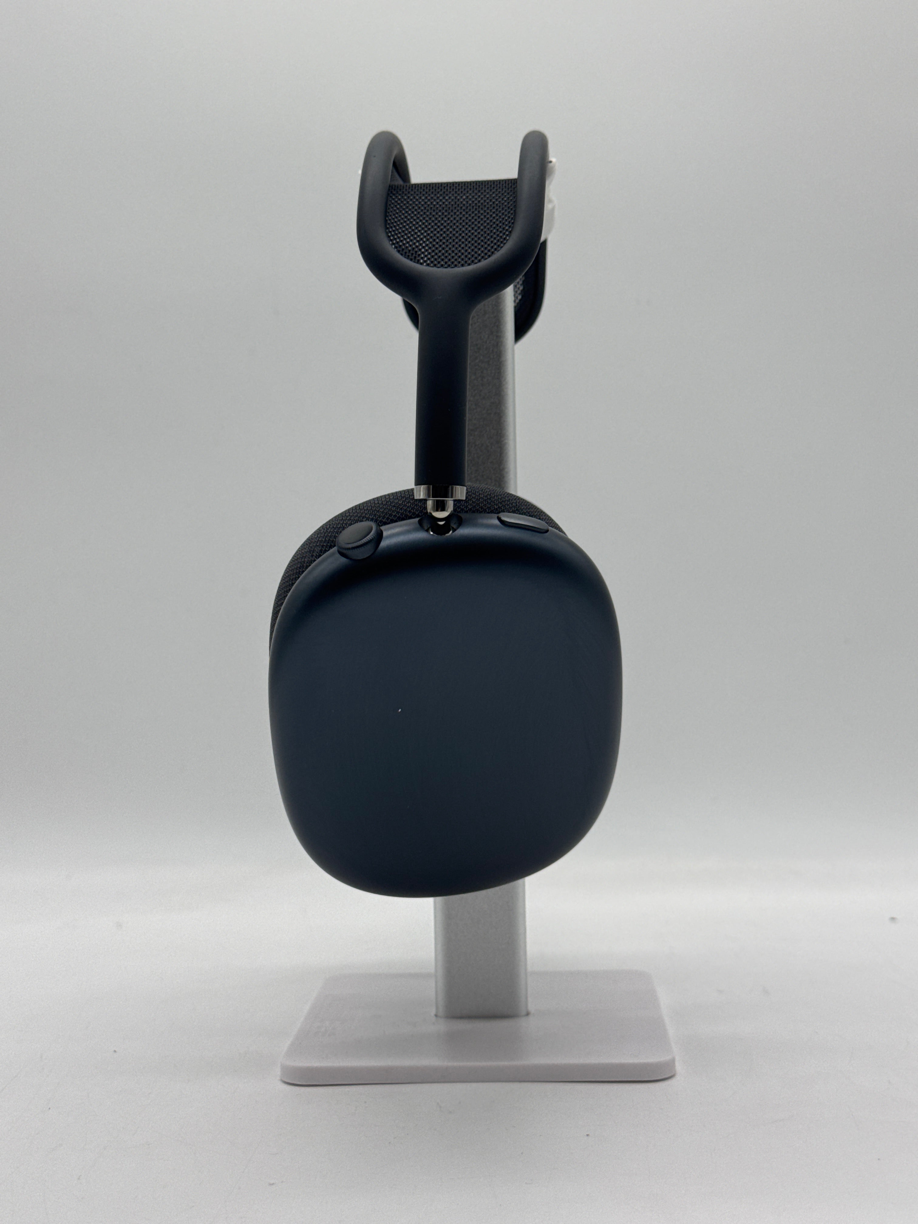 Apple AirPods Max USB-C (2024) Over-Ear Headphones - Used