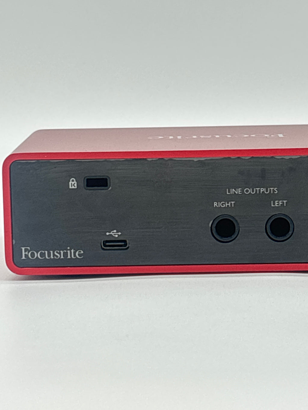 Focusrite Scarlett Solo USB Audio Interface - Red 24 Bit 192 kHz