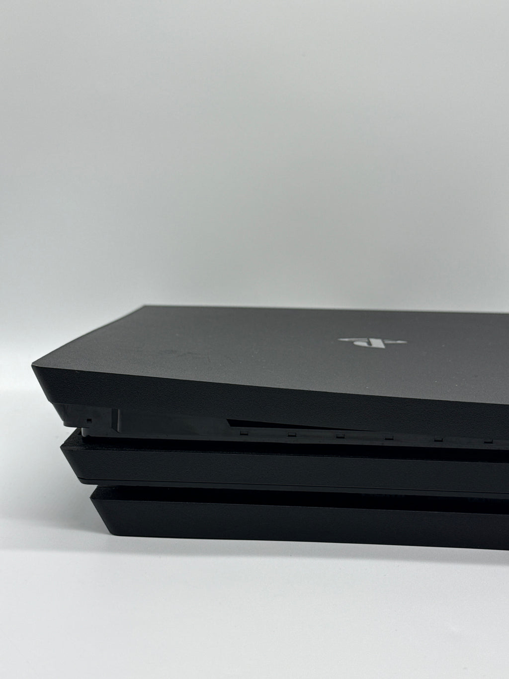 Sony PlayStation 4 Pro 1TB Black Console only - for Parts (READ)