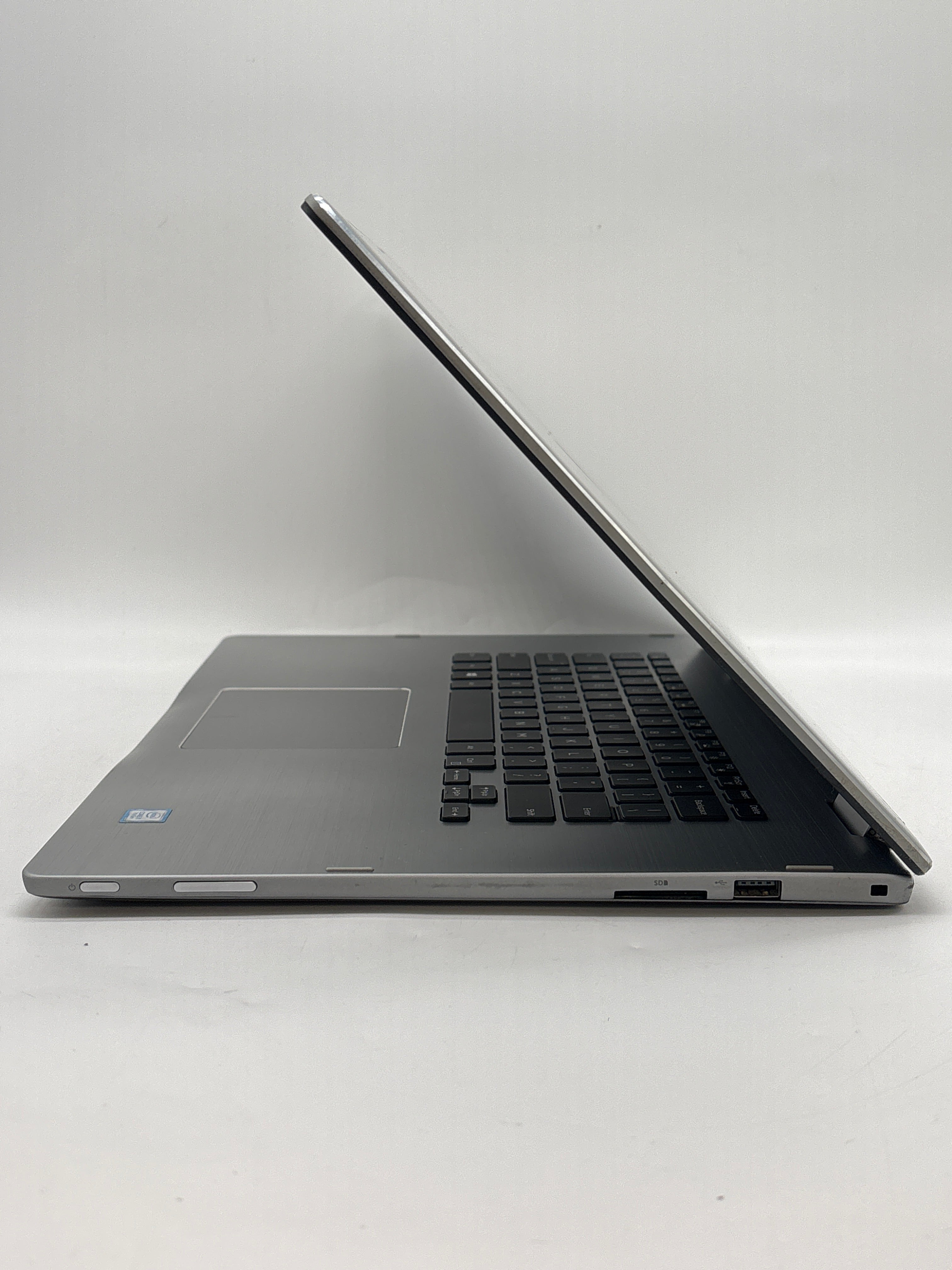 Dell  Inspiron 15 7579 i7-7500U 16GB RAM 512GB SSD - Bad Display