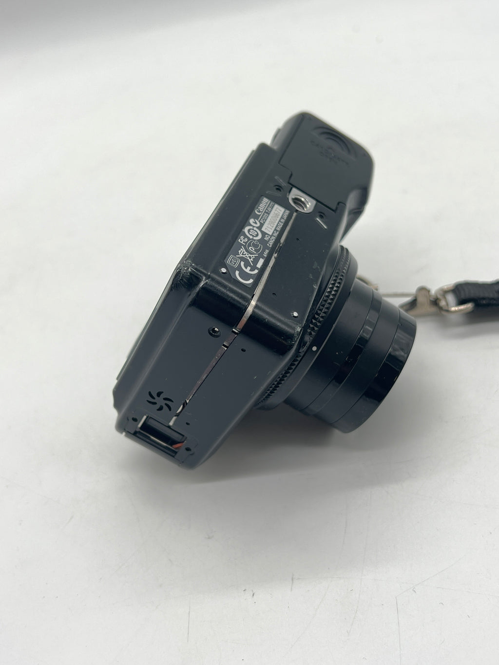 Canon PowerShot G10 Digital Camera Compact Black - For Parts (Missing Screw at top)