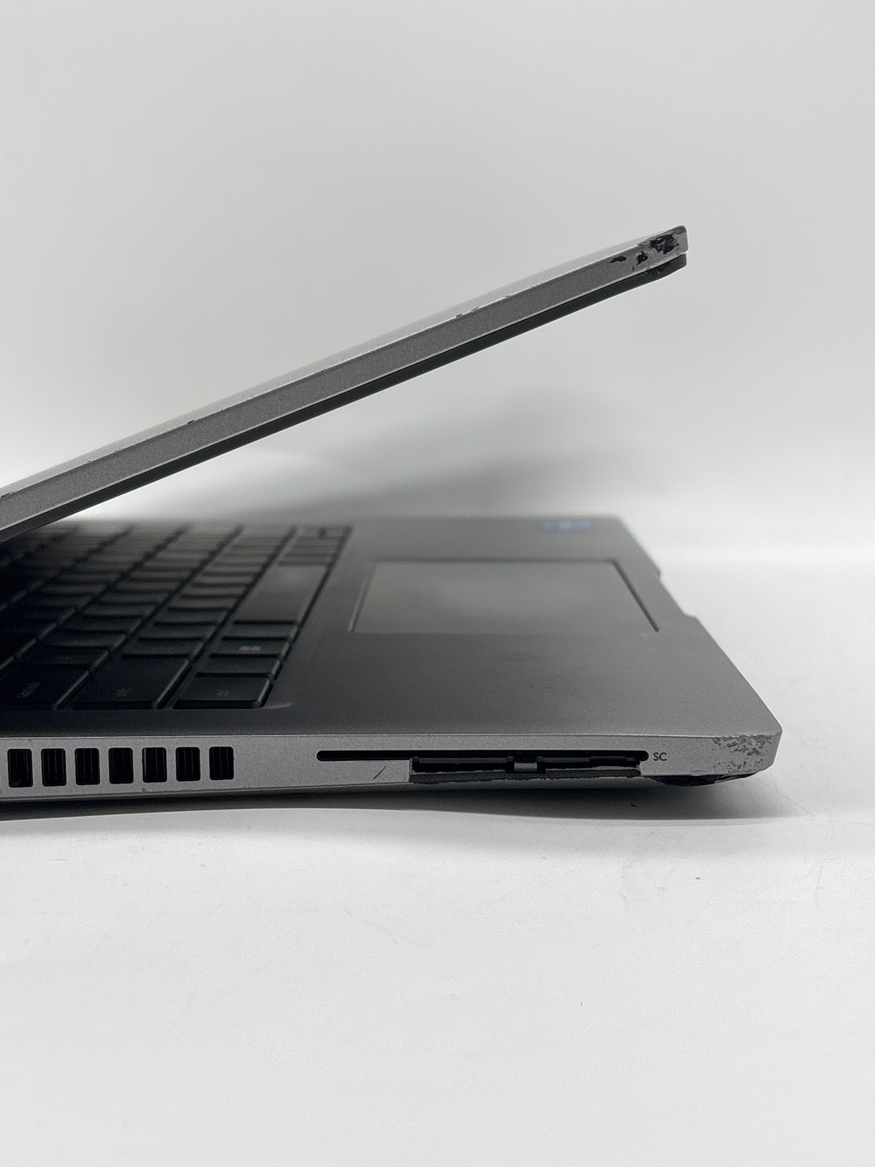 Dell Latitude 5430 14" Core i5-1235U 16GB RAM 256GB SSD Gray - For Parts