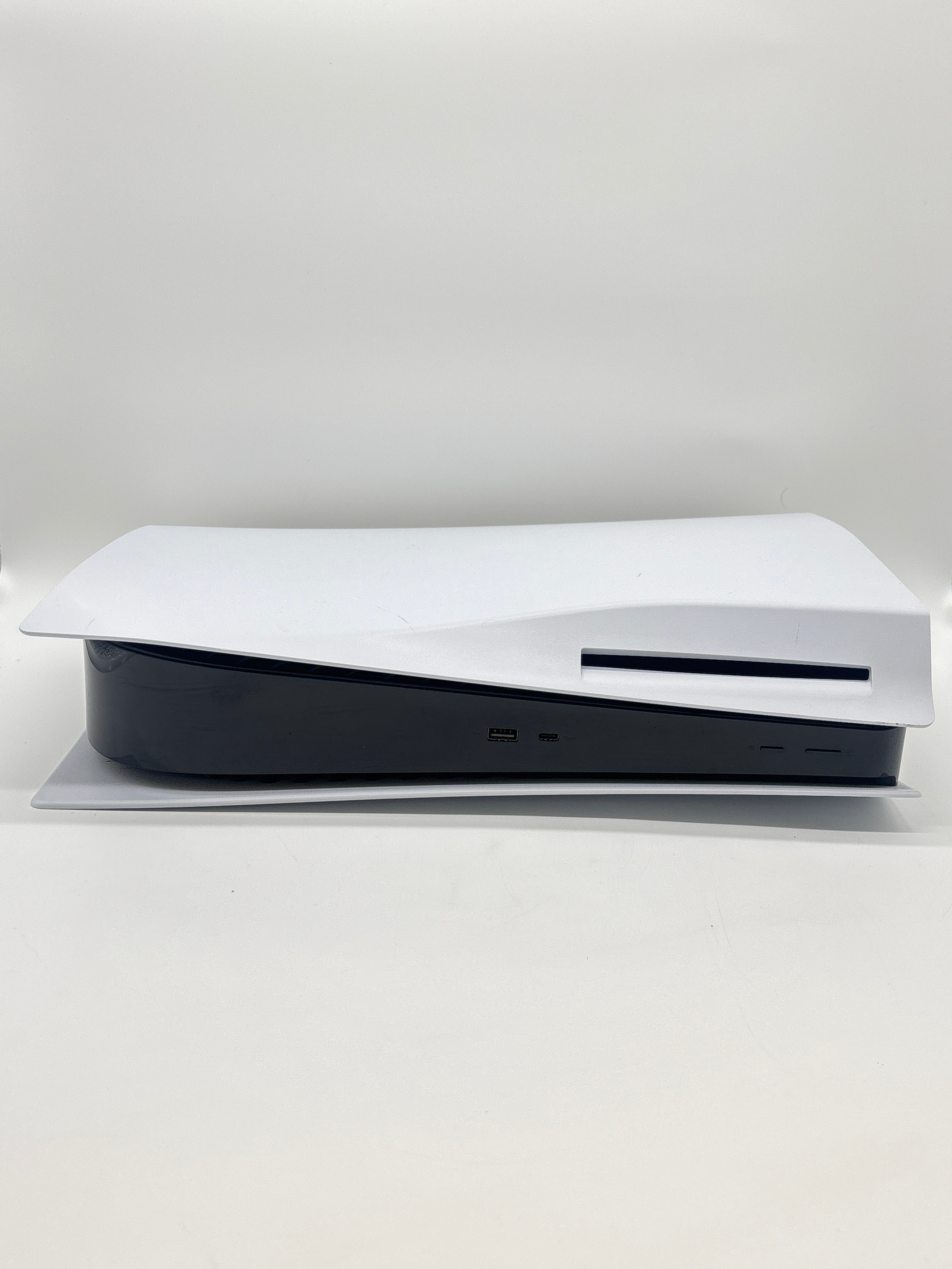 Sony PlayStation 5 Disc Edition Home Console - 825GB - White - CFI-1215A Used