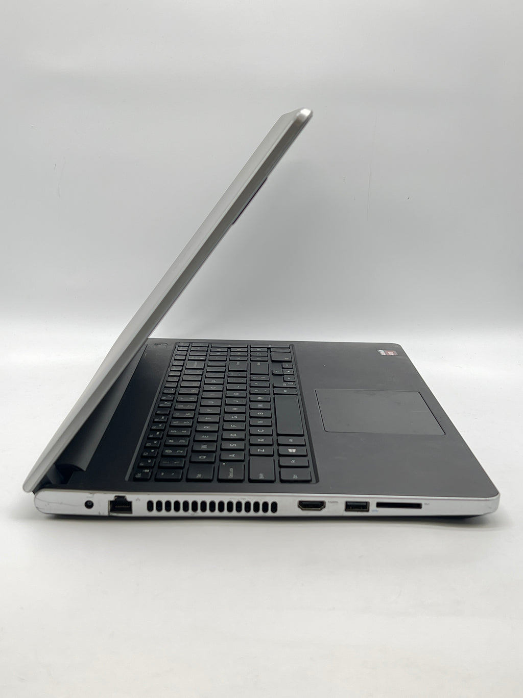 Dell Inspiron 5555 AMD A10 8GB RAM 1TB Hard Drive - For Parts (Read)