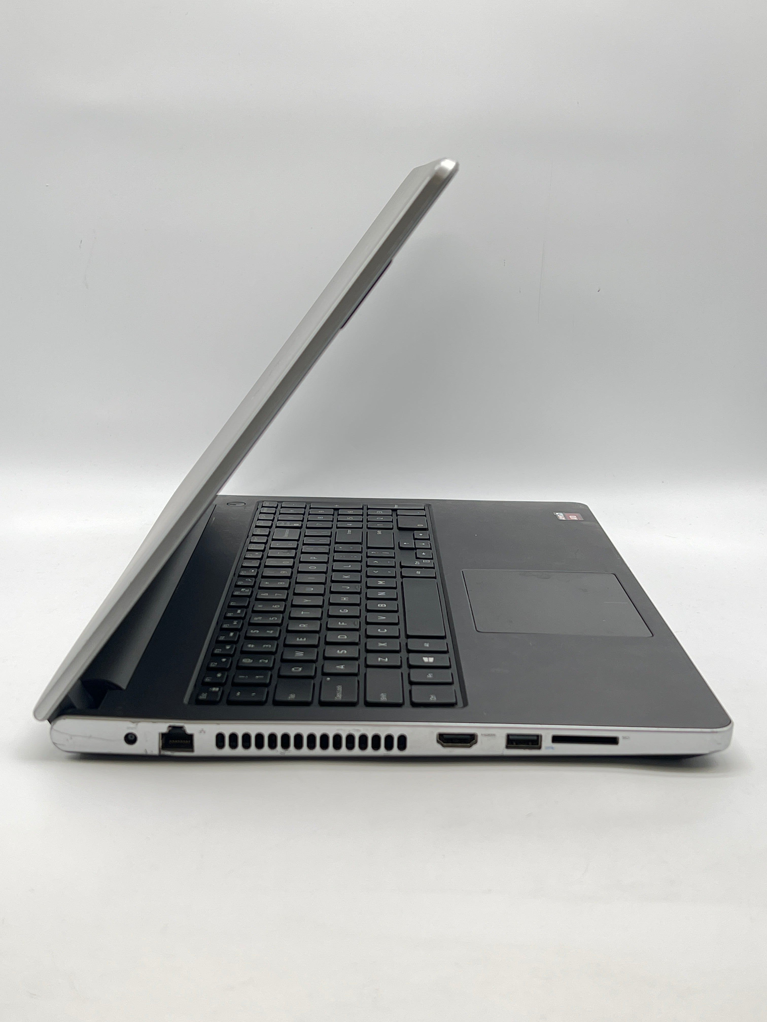 Dell Inspiron 5555 AMD A10 8GB RAM 1TB Hard Drive - For Parts (Read)