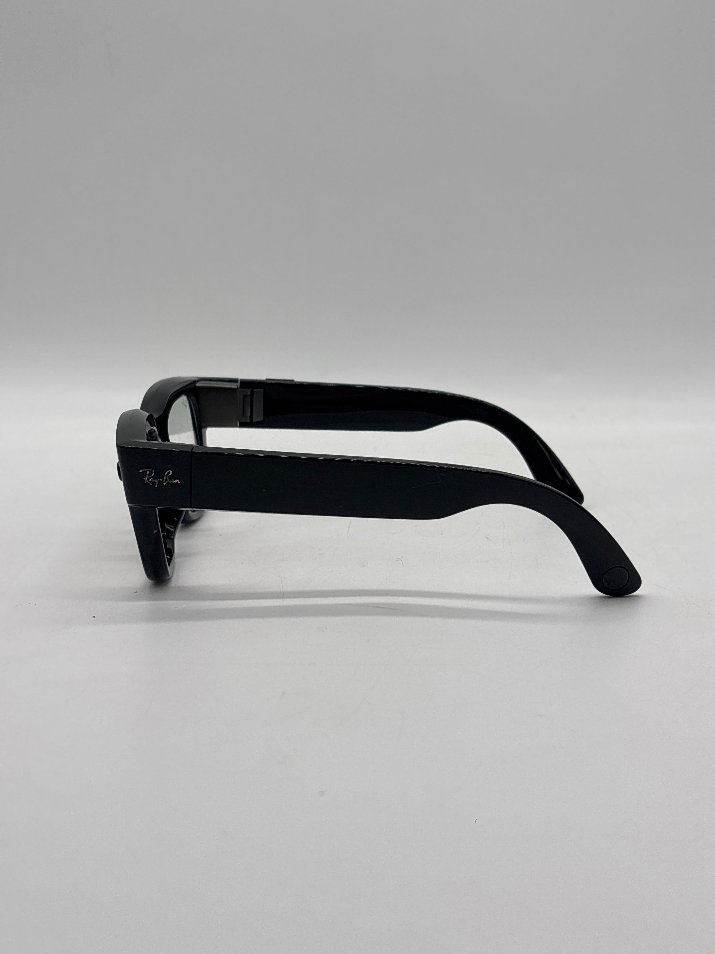 Ray-Ban Meta Display Glasses Standard Size Neural Band Size 2