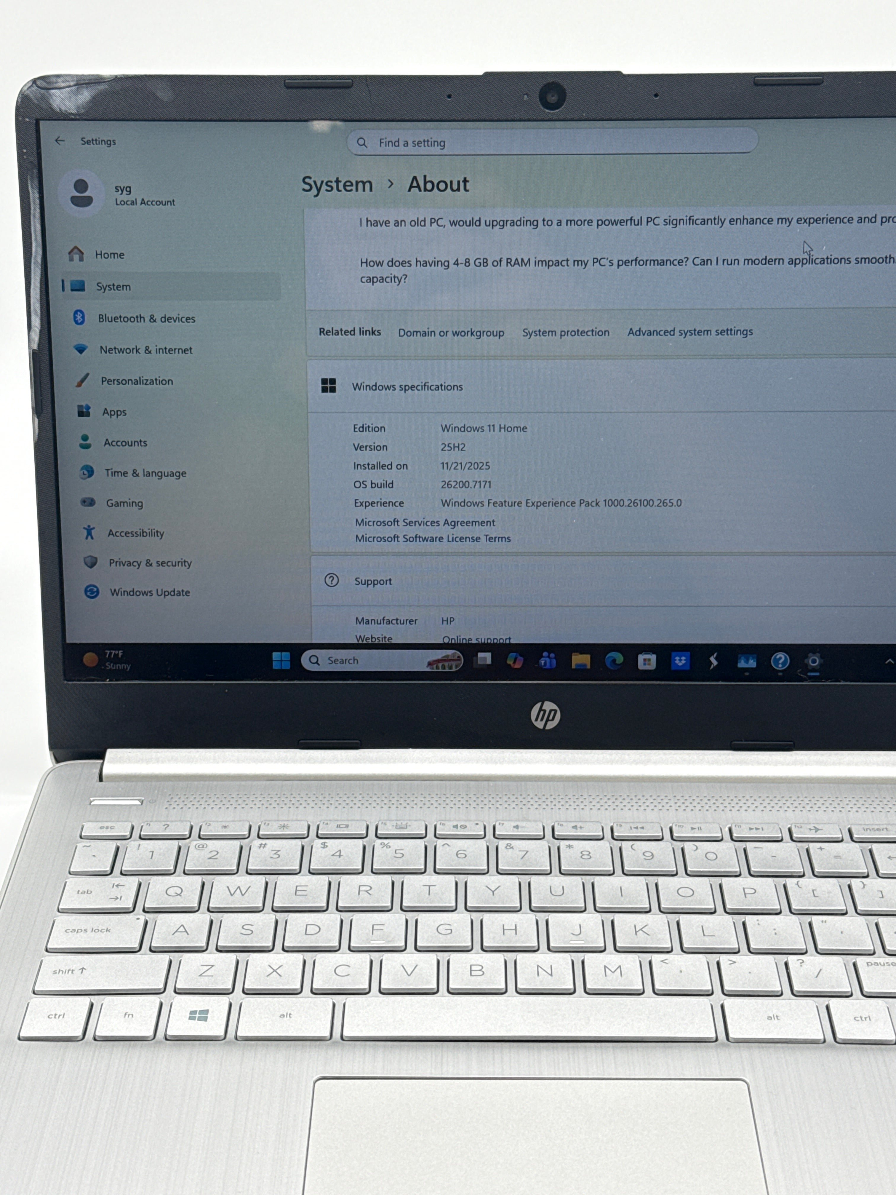 HP 14-dq1043cl 14 in Intel i3 8GB 256GB SSD Silver