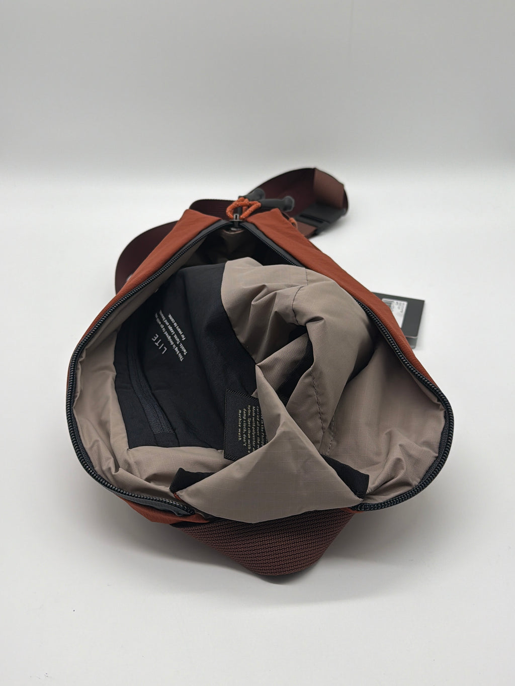 Bellroy Lite Sling 7L Black Crossbody Bag BLLA-CLY-234