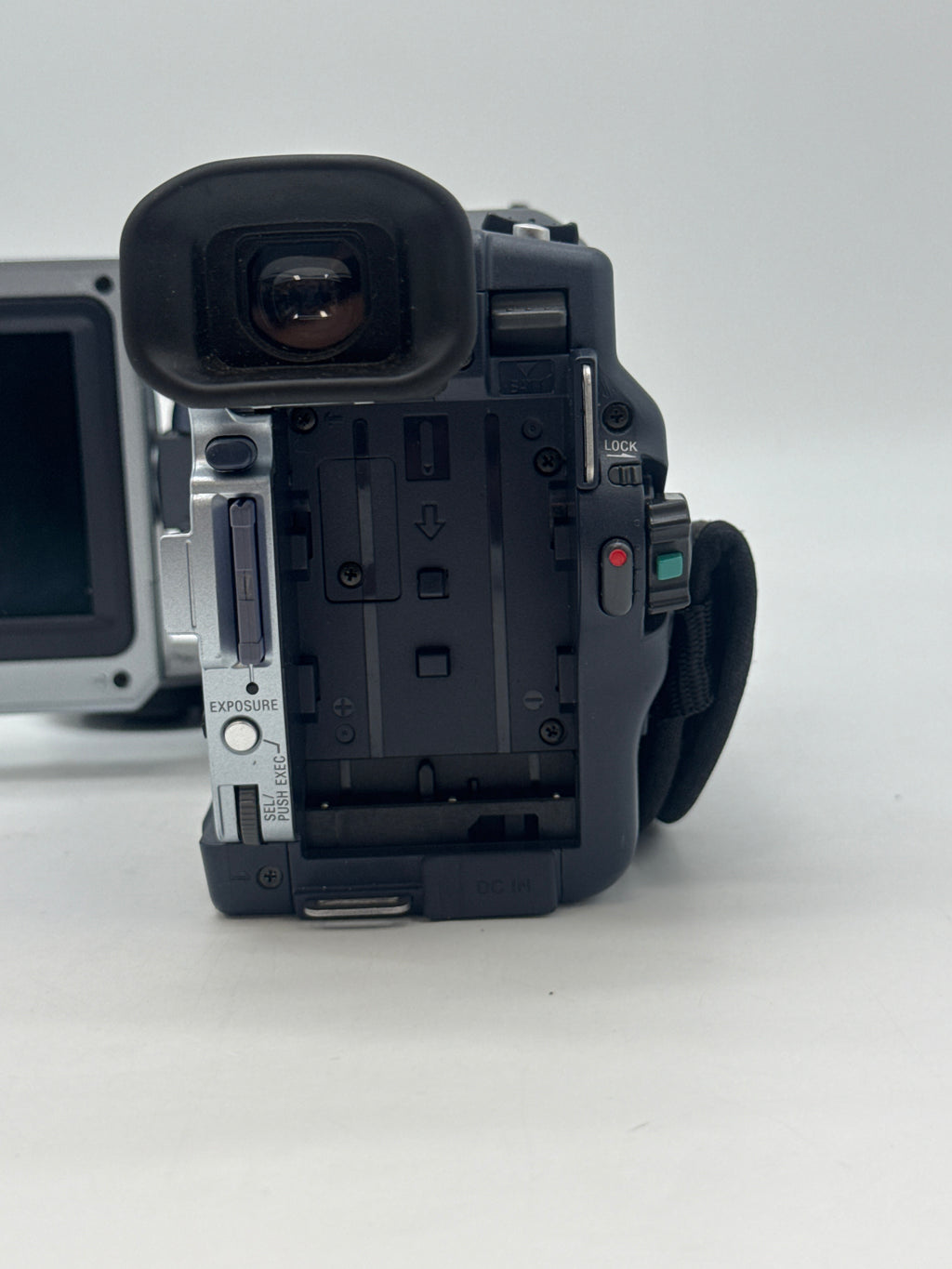 Sony Handycam DCR-TRV530 Digital8 Handheld Camcorder - Untested