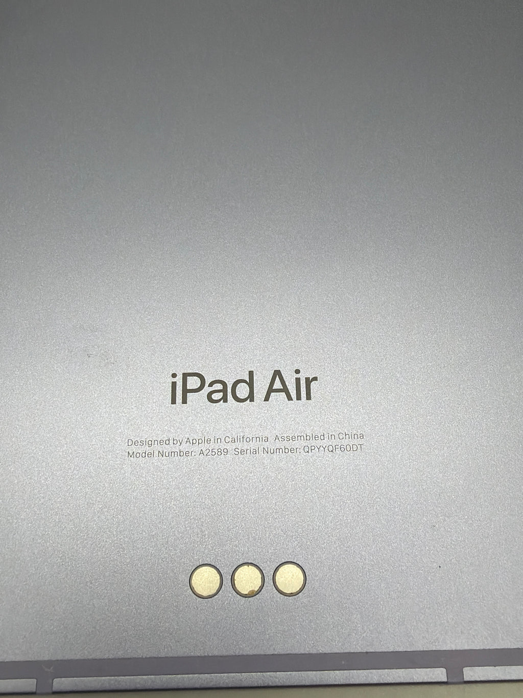 Broken Apple iPad Air 5th Gen 10.9" 8GB RAM 64GB MME93LL/A Purple Factory Unlocked