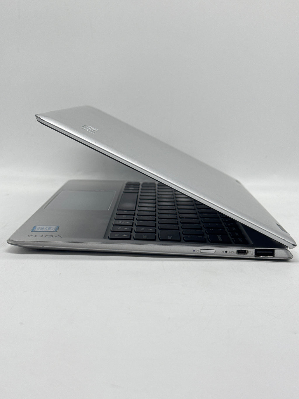 Lenovo Yoga 80V6 14" Intel i5-7Y54 8GB RAM 128GB SSD Silver - Used