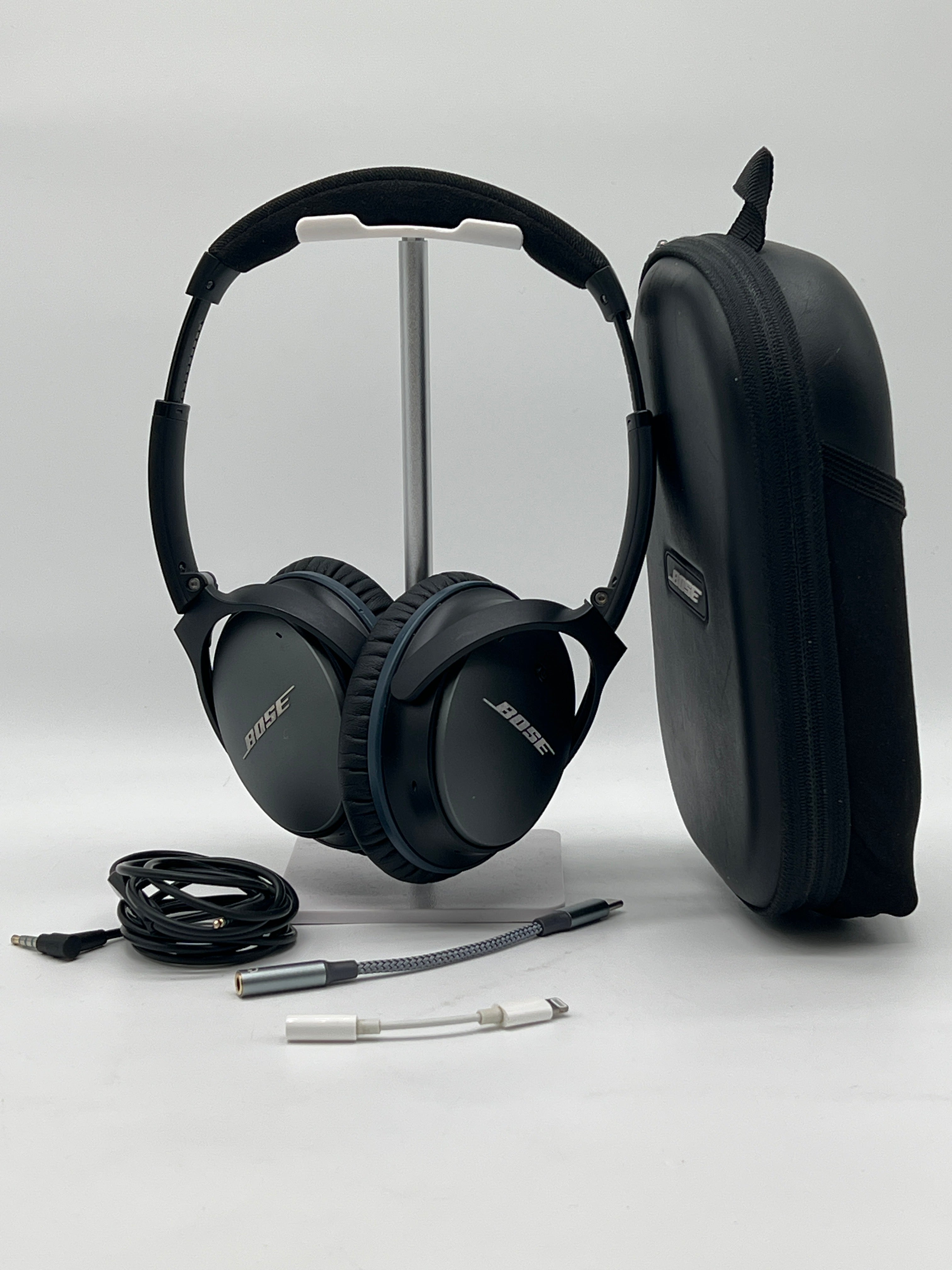 Bose QC25 Over Ear Headphones with Noise Cancellation Black Used