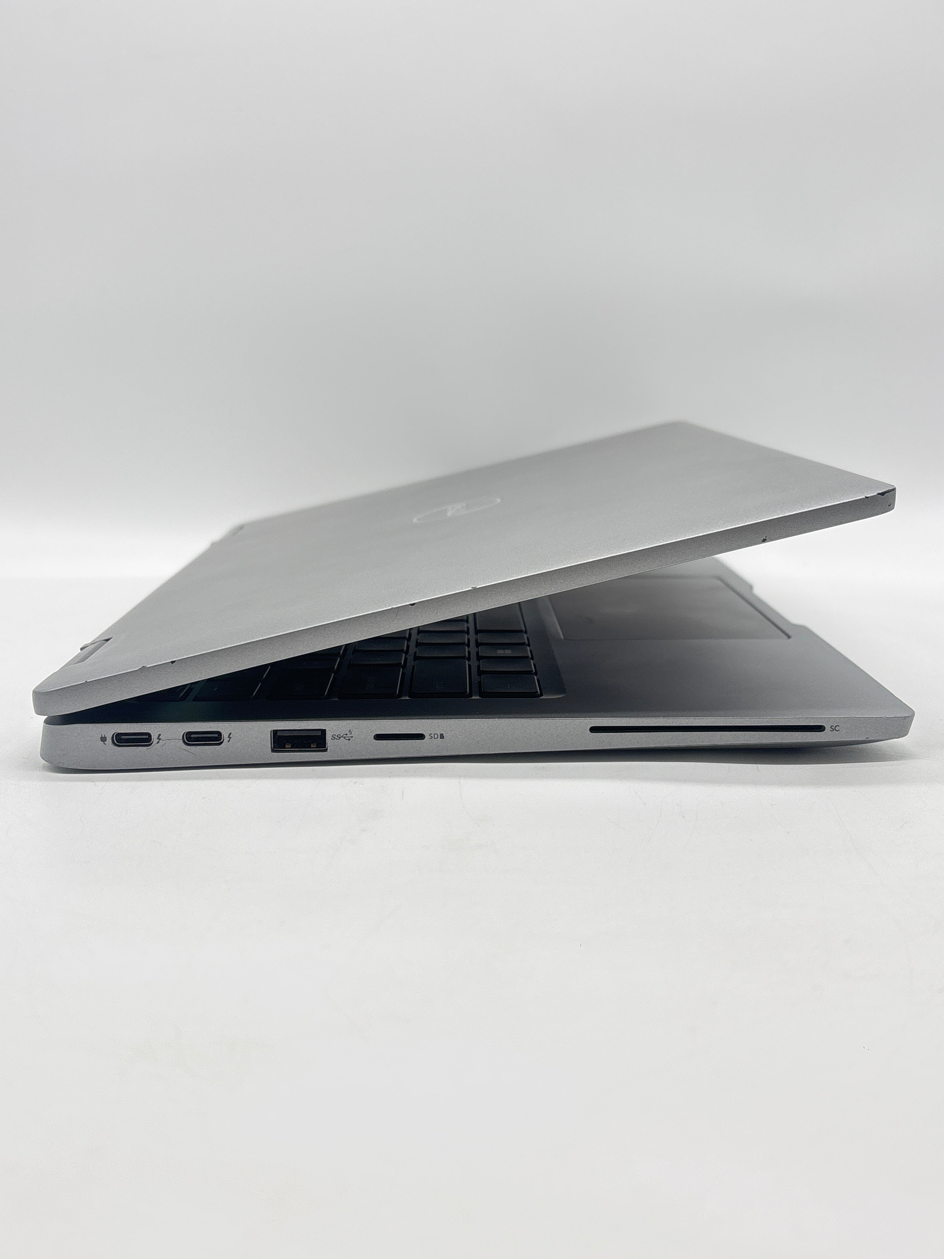 Dell Latitude 5330 i5-1235U 16GB RAM 256GB SSD TOUCH