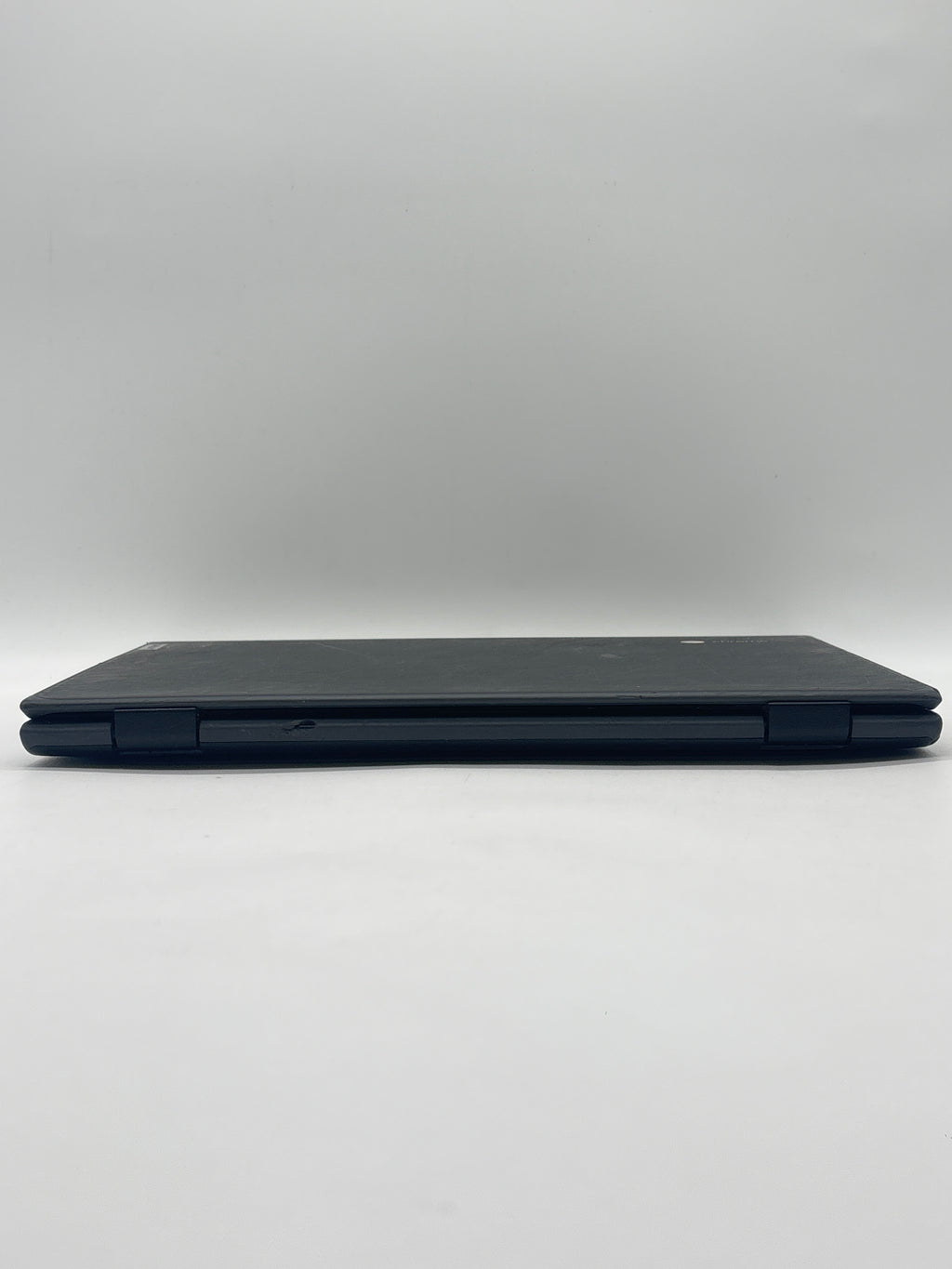 Lenovo 100e Chromebook 2nd Gen AMD 4-9210C 4GB RAM 32GB SSD - For Parts (Read)