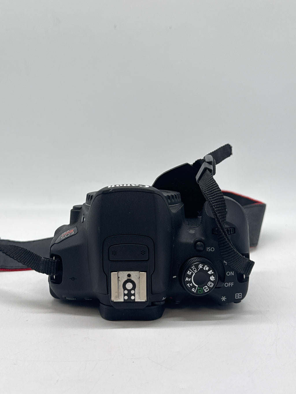 Canon Rebel EOS T5i DSLR 18MP w/ EF-S 18-55mm IS STM Lens Black - Used