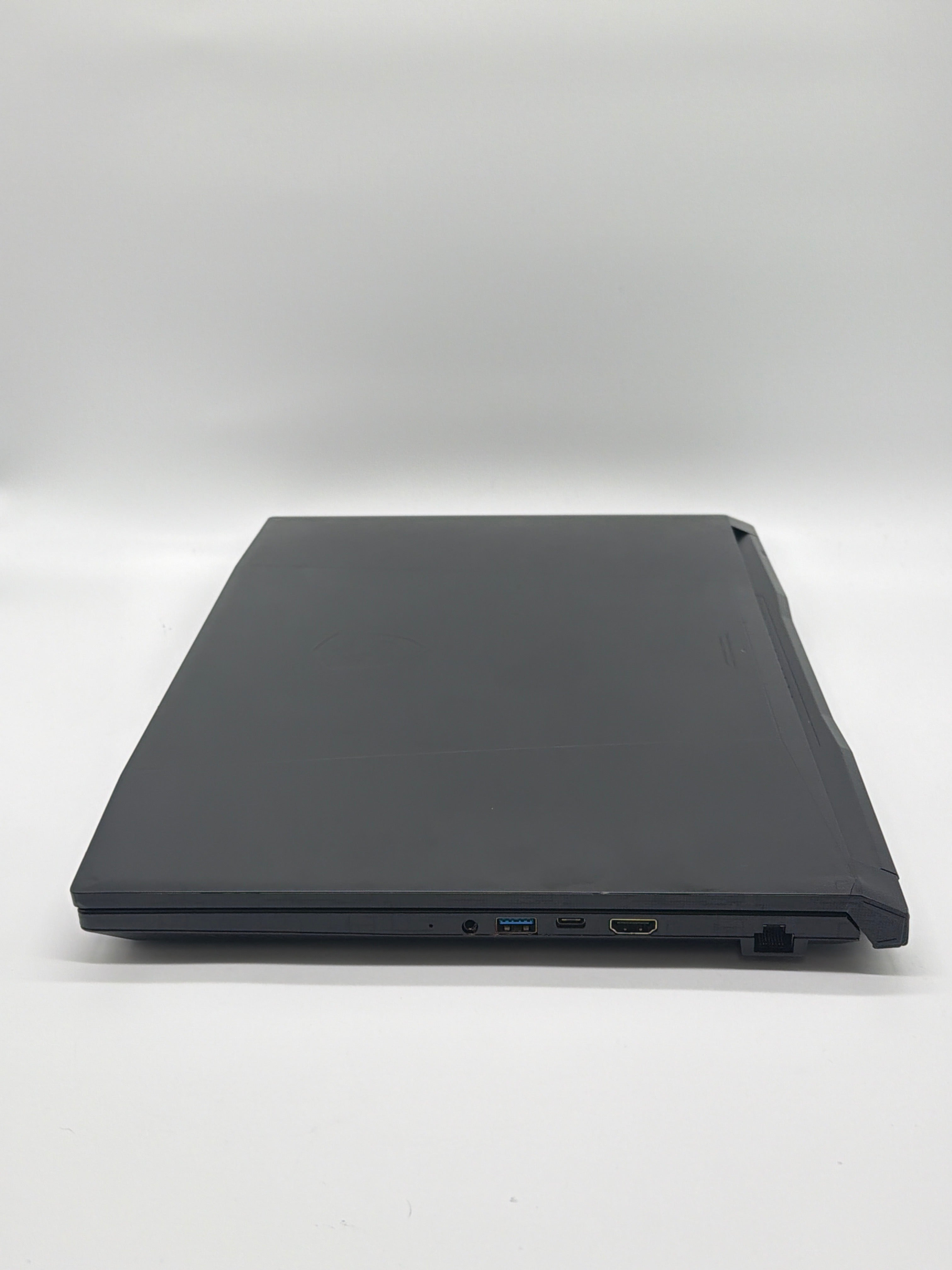 MSI Katana A17 AI B8VE Ryzen 9 8945HS 32GB 1TB RTX 4050 W/ Box and Charger