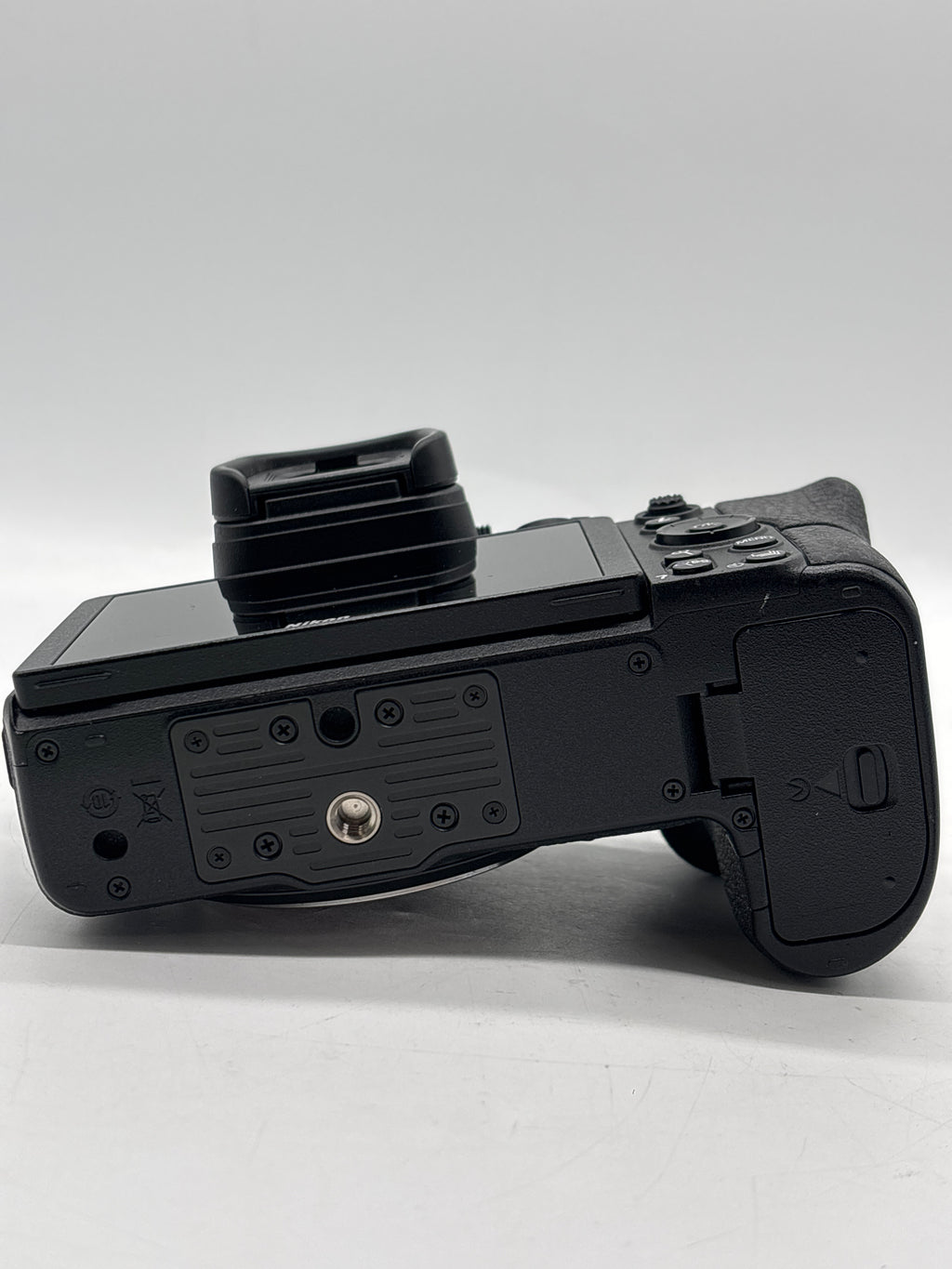 Nikon Z6 24.5MP Mirrorless Body Only Black - Used