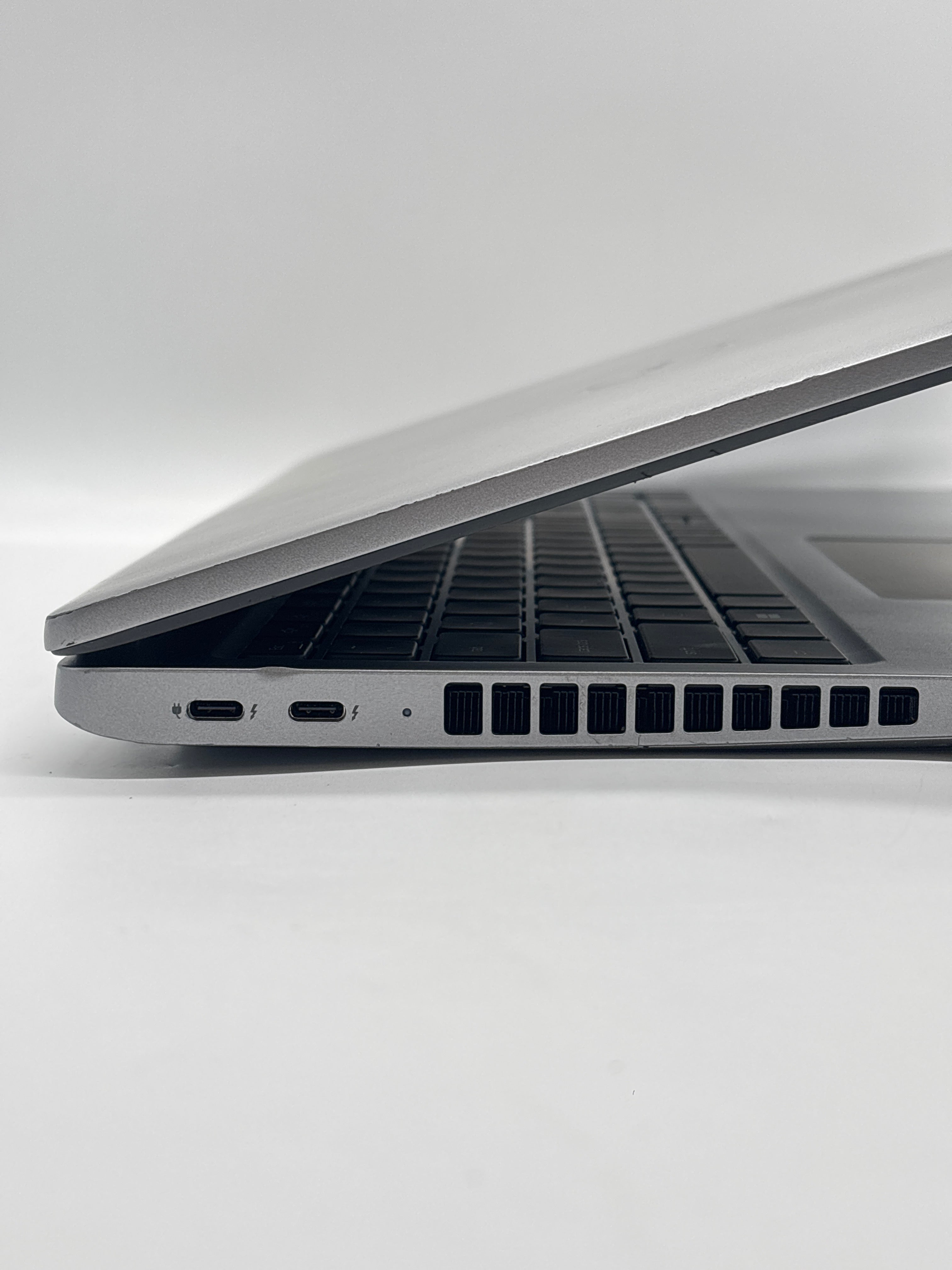 Dell Latitude 5550 Ultra 5 135U 32GB RAM 256GB SSD - Bios Locked/Remotely Managed