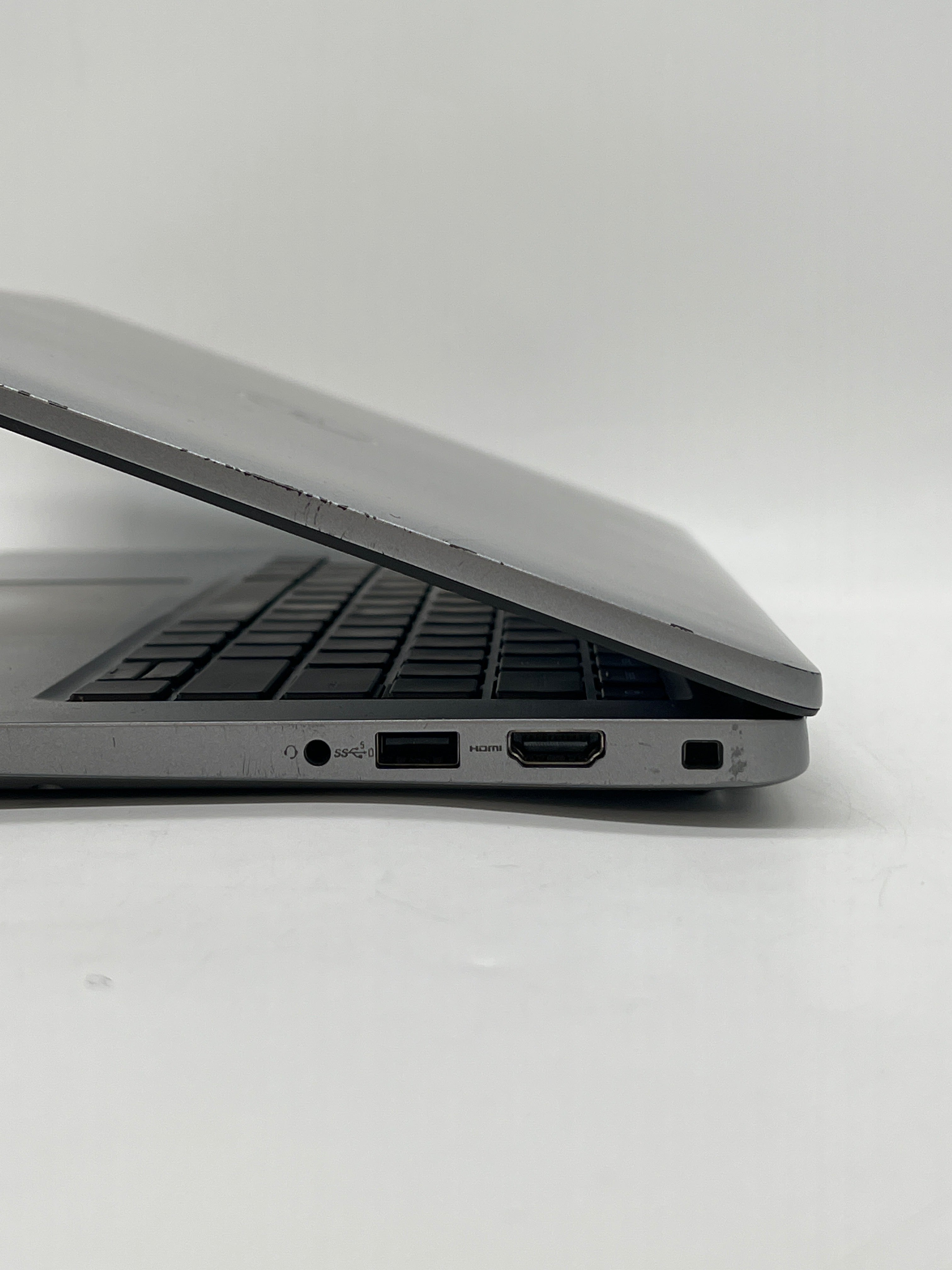 Dell Latitude 5440 14" i5-1335U 16GB RAM 256GB SSD - Used