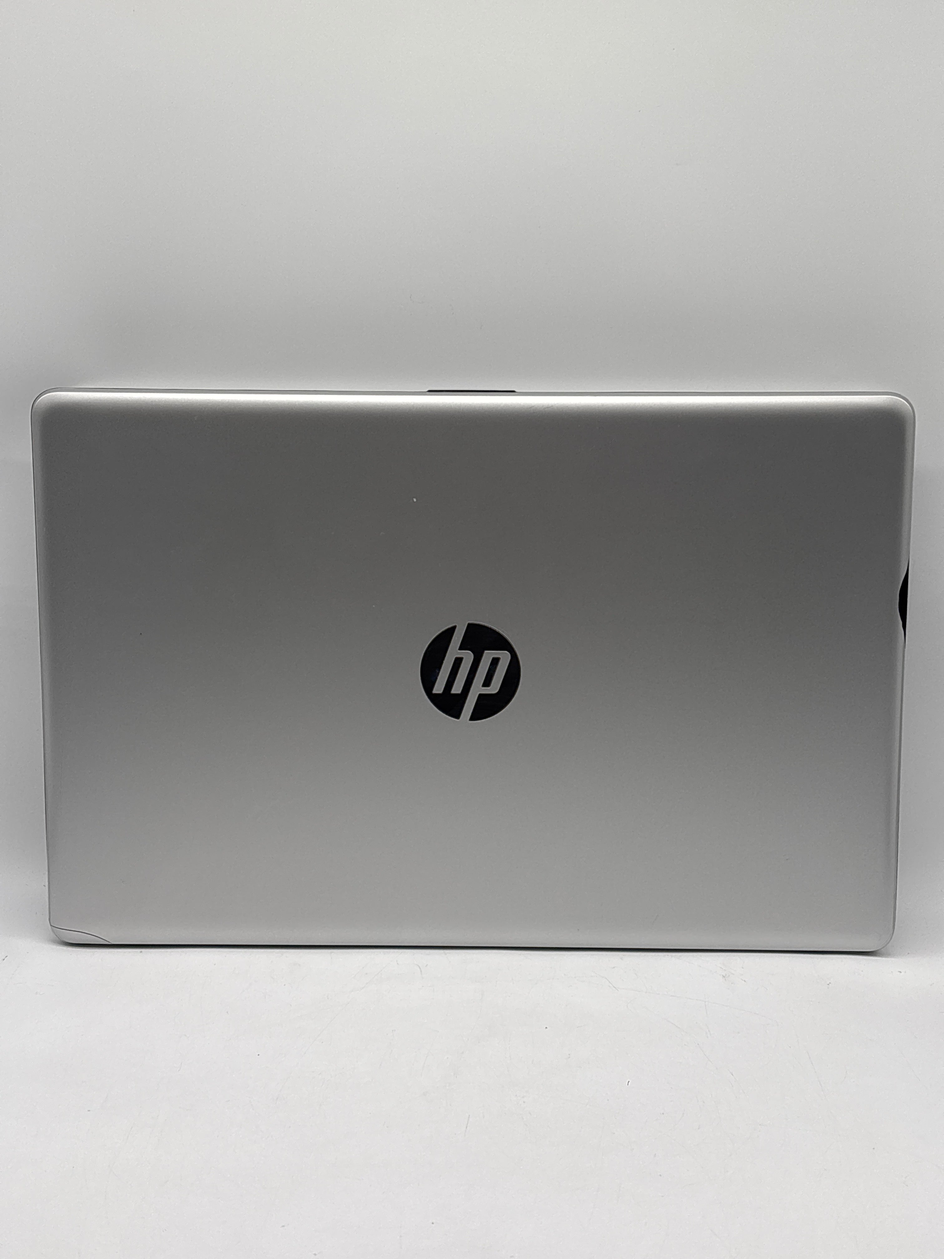 HP 17-by433dx i5-1135G7 8GB RAM 256GB SSD - For Parts (Read DESC)