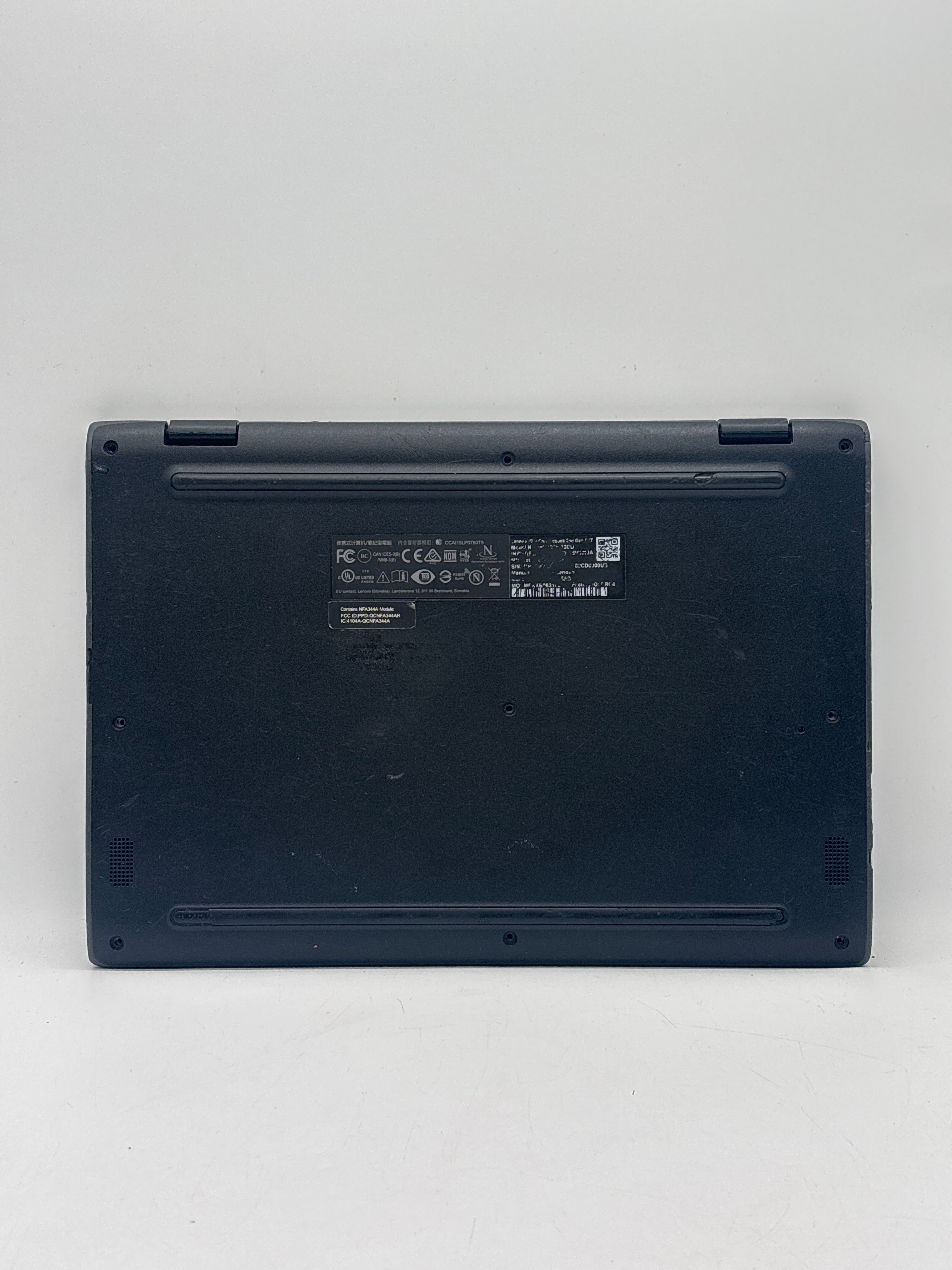 Lenovo 100e Chromebook 2nd Gen AMD 4-9210C 4GB RAM 32GB SSD - For Parts (Read)
