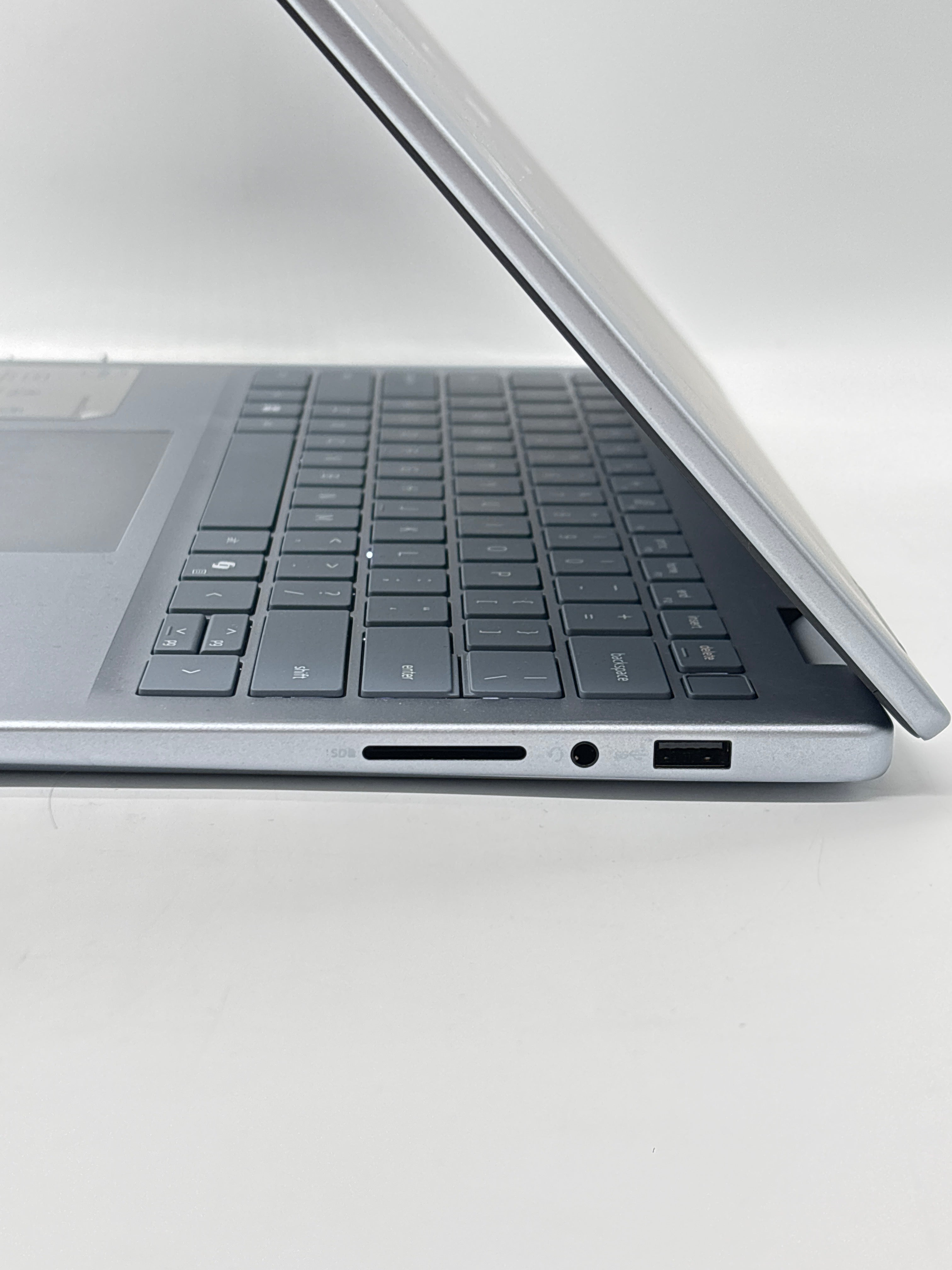Dell Inspiron 14 2-in-1 Core 5 120U 8GB RAM 512GB SSD - Used