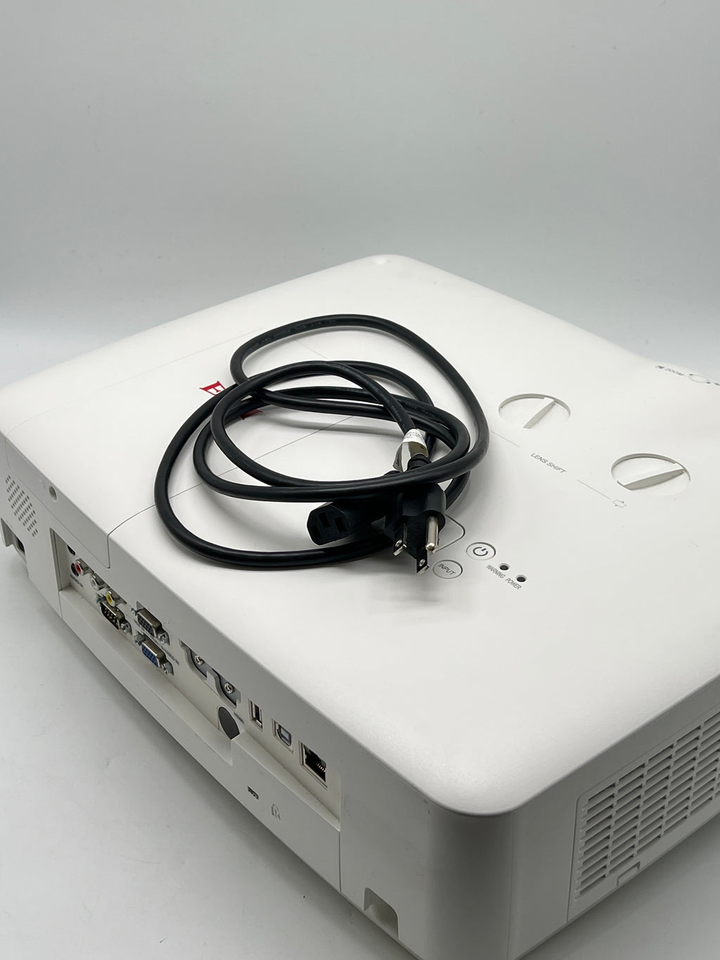 Eiki EK-305U 5000-Lumen WUXGA 3LCD Projector 1920x1200 - Used