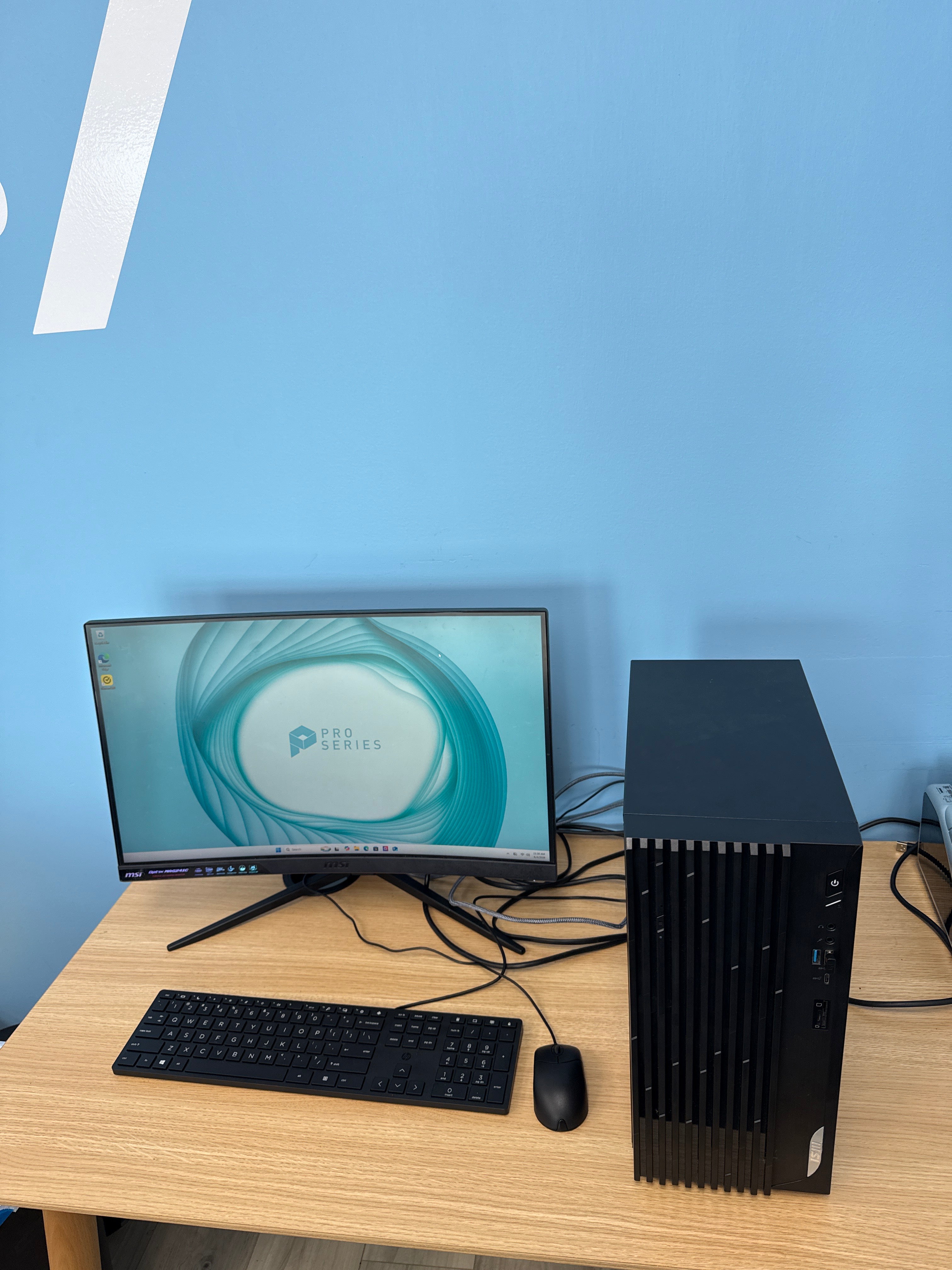 MSI Pro Series Desktop Computer i7-13700F 32GB RAM 2TB SSD RTX 4060 - Used