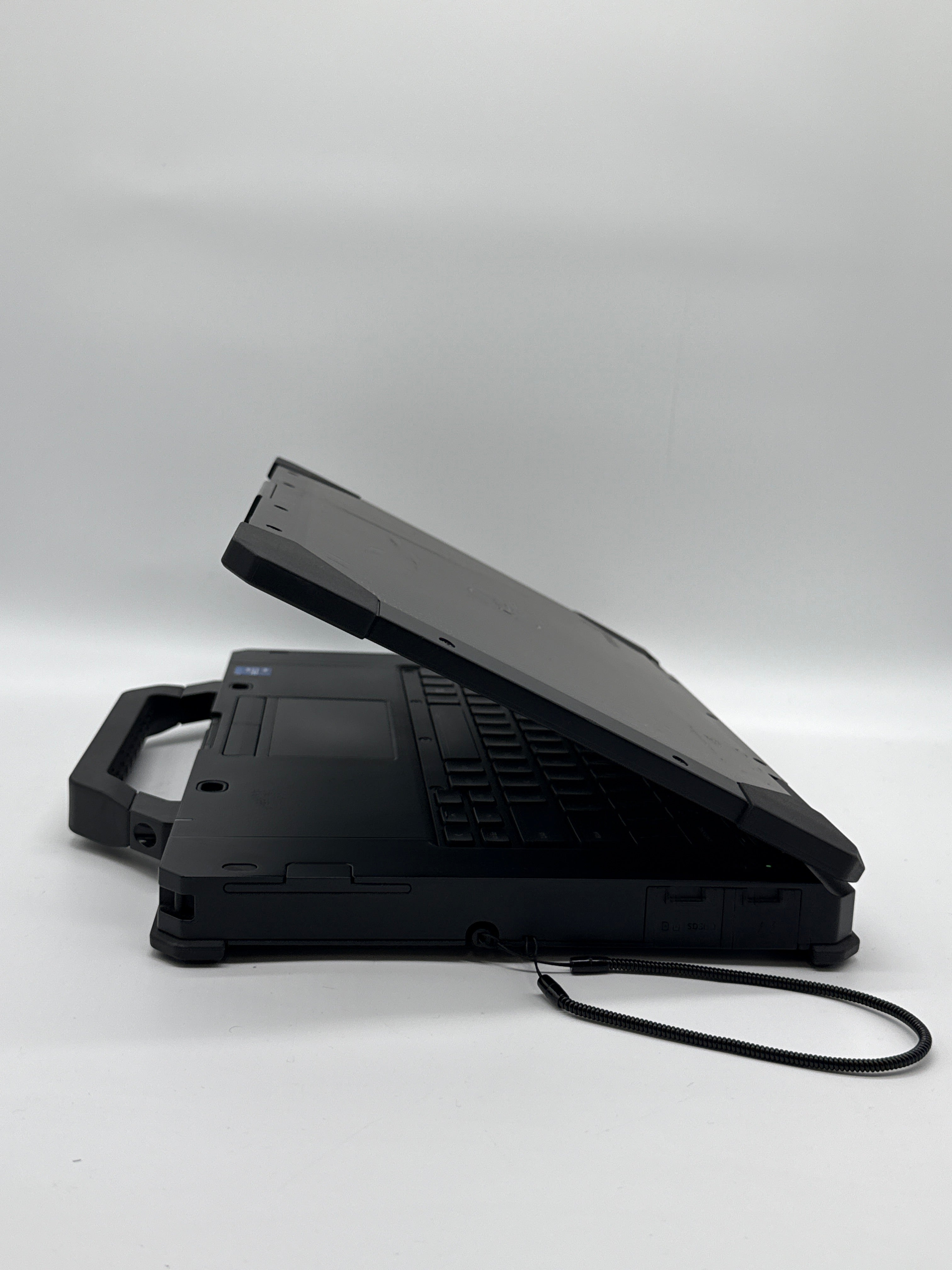 Dell Latitude 5430 Rugged i7-1185G7 32GB RAM 1TB SSD T500 TOUCH