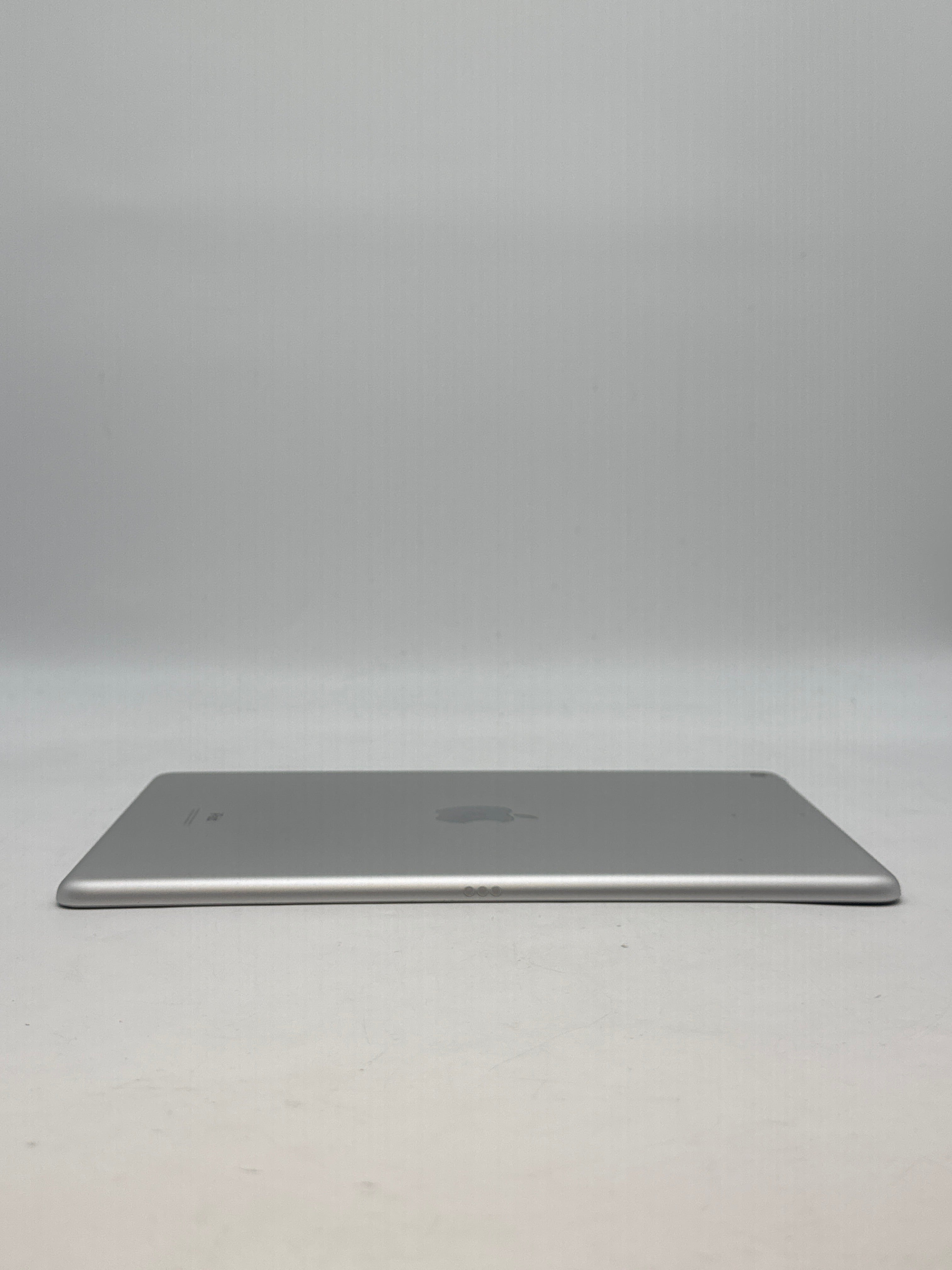 Apple iPad 9th Gen 64GB Wi-Fi 10.2" Silver A2602
