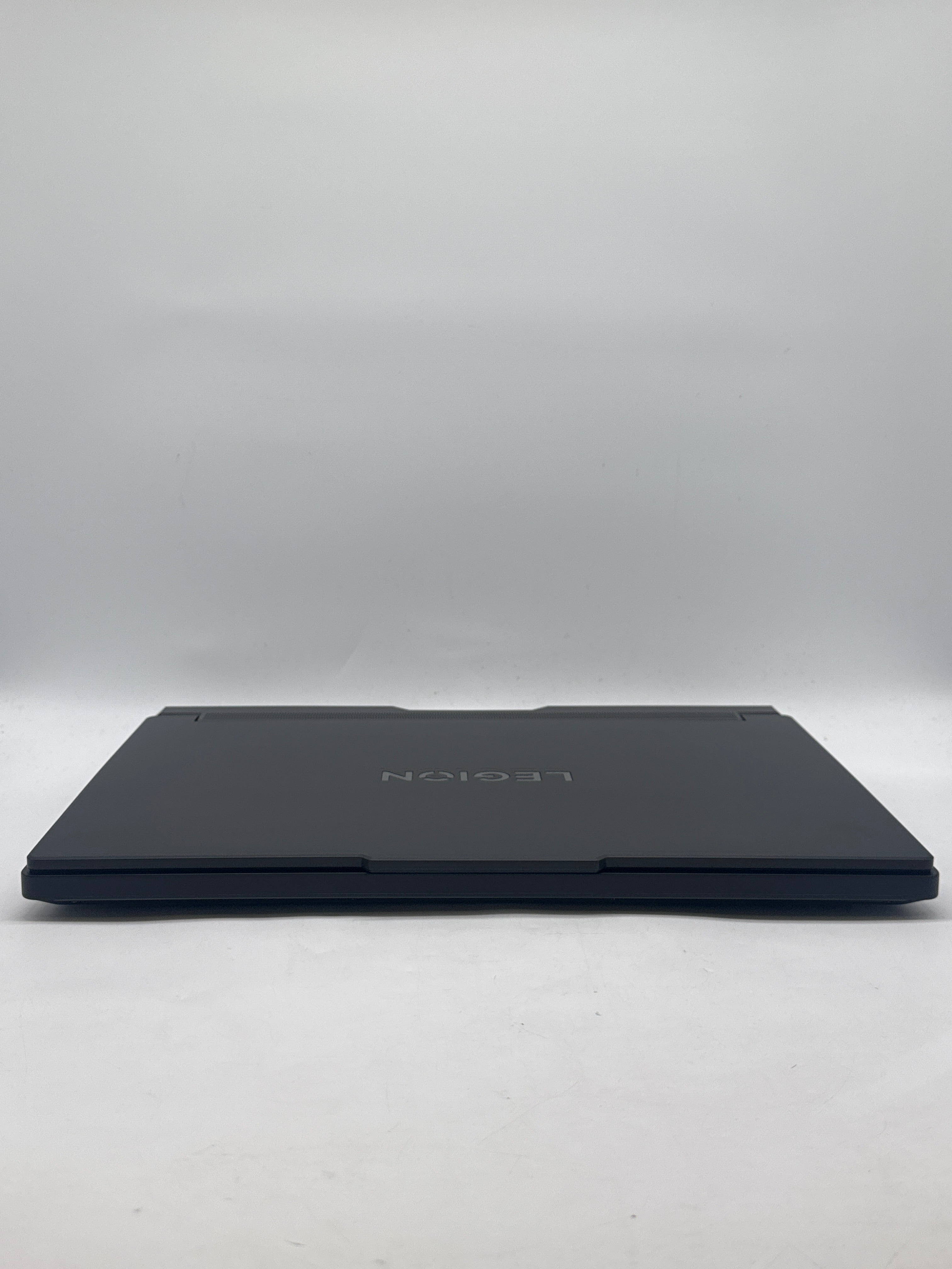 Lenovo Legion Pro 7 16" Core Ultra 7 255HX 32GB 2TB SSD RTX 5070 Ti - For Parts