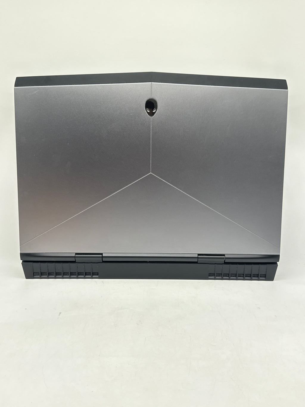 Alienware 17 R5 Core i7-8750H 16GB RAM 1TB HDD GTX 1070 17.3in - Bad HDD