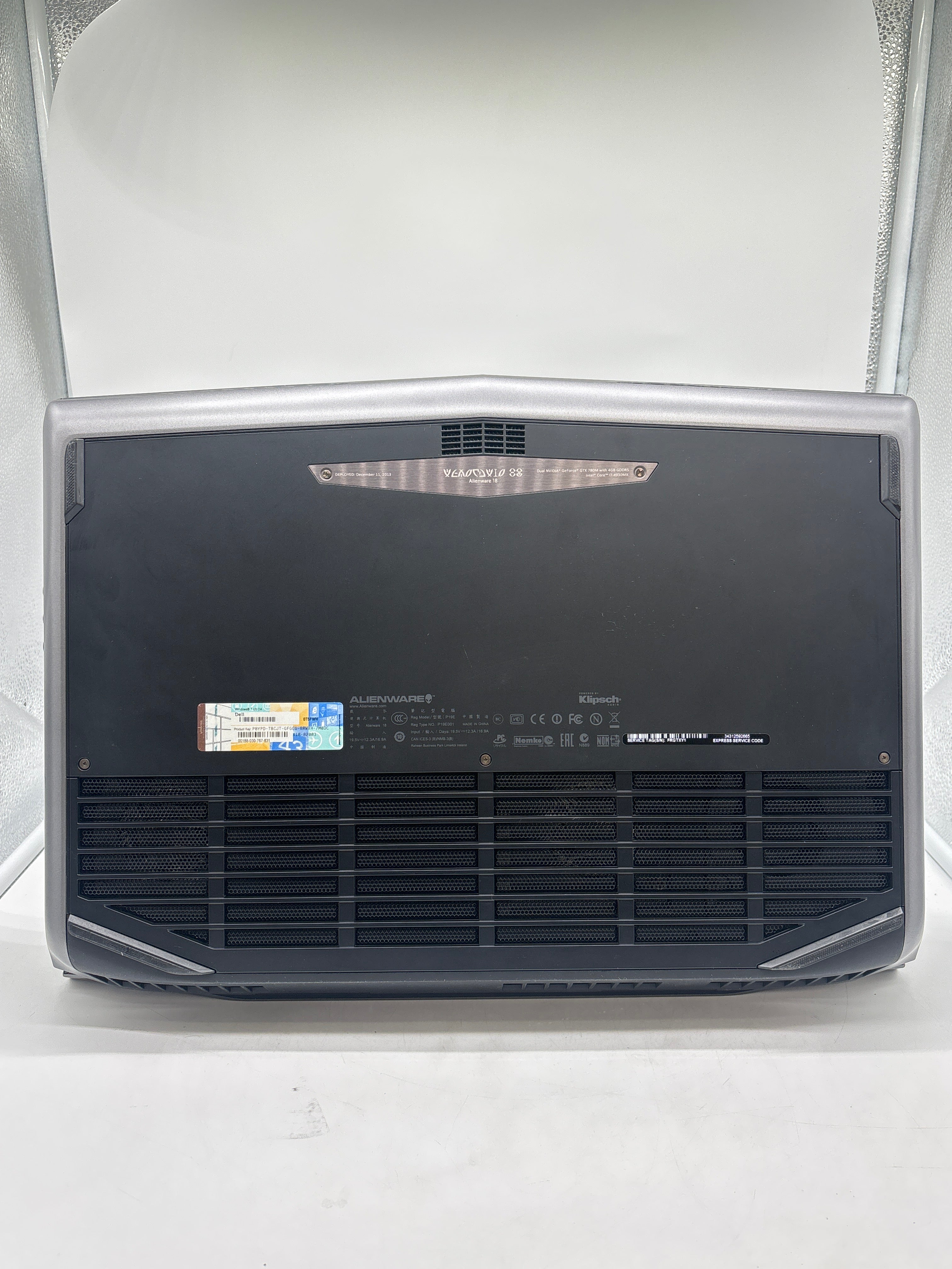 Alienware 18 i7-4930MX 32GB RAM 512GB SSD + 750GB HDD Dual GTX 780M - Used
