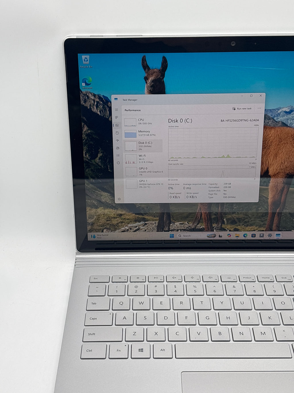 Microsoft Surface Book 2 i7-8650U 8GB RAM 256GB SSD GTX 1050