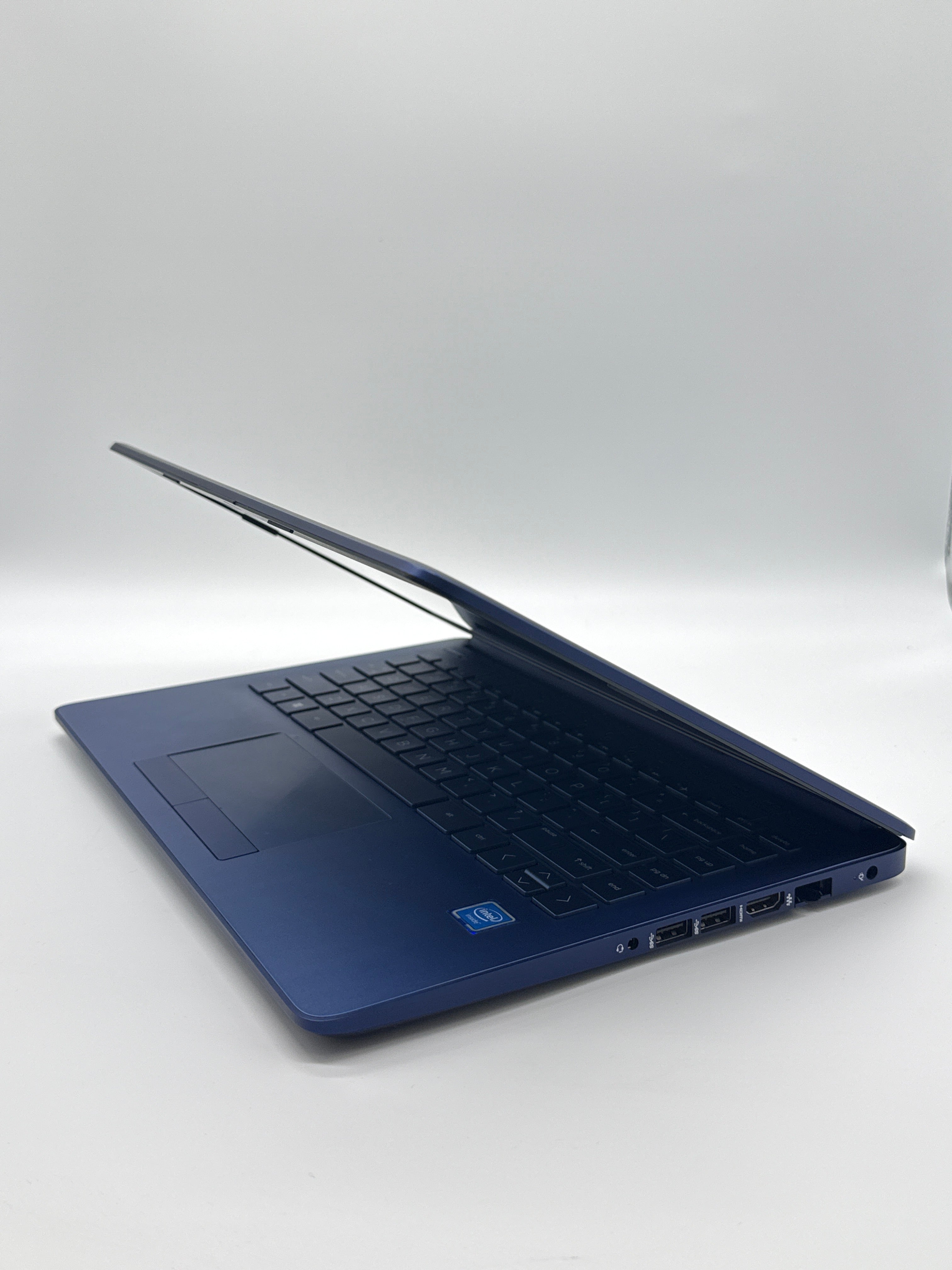 HP Stream 14-CF2111WM 14 inch Intel Celeron N 4GB RAM 64GB Blue