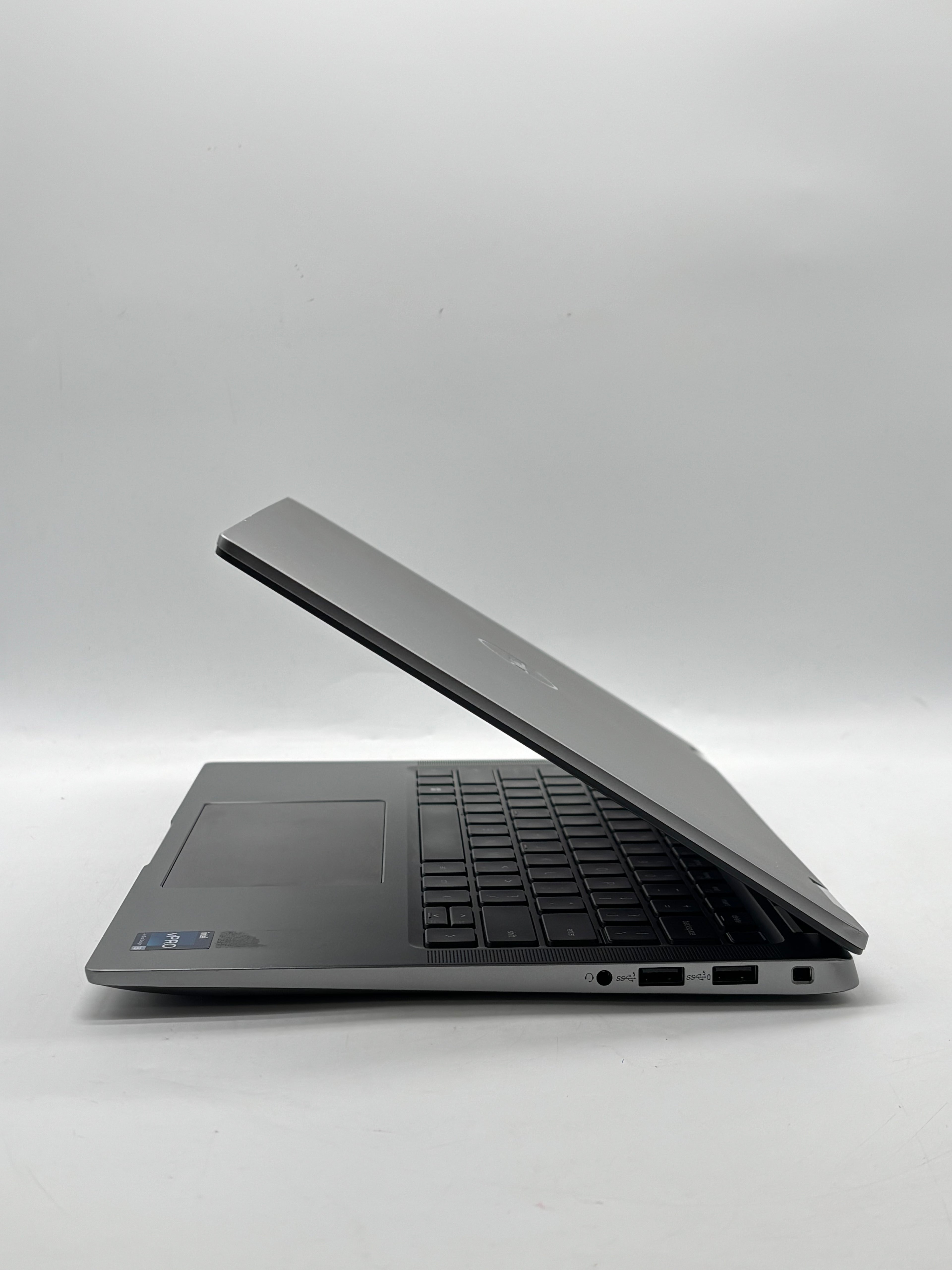Dell Latitude 7440 14" i5-1345U 32GB RAM 256GB SSD Gray - Remotely Managed