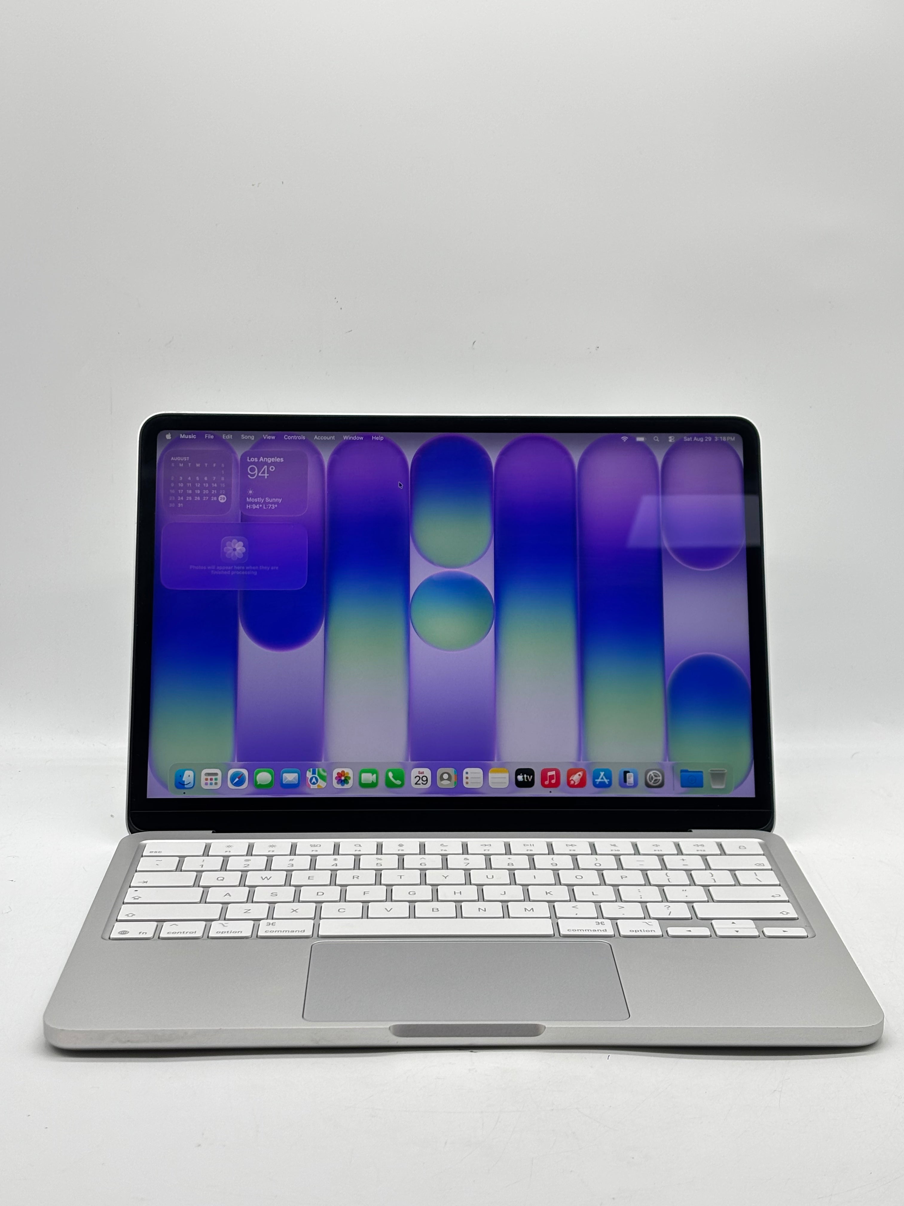 Apple MacBook Neo A3404 13" A18 Pro 8GB RAM 256GB SSD Silver - Used