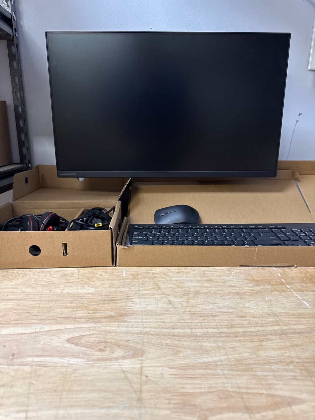 Lenovo IdeaCentre AIO 3 i5-12450H 8GB RAM 256GB SSD Black - Open Box