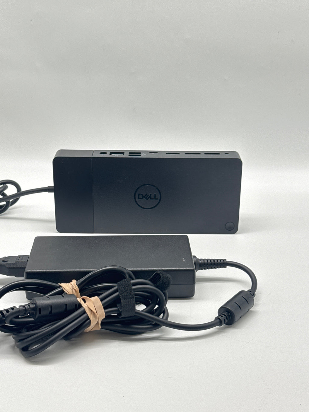 Dell WD19 USB-C Docking Station Dual DisplayPort HDMI 4K Black - Used
