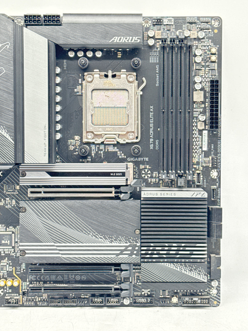Gigabyte X670 AORUS ELITE AX ATX Motherboard DDR5 4 Slots - Used