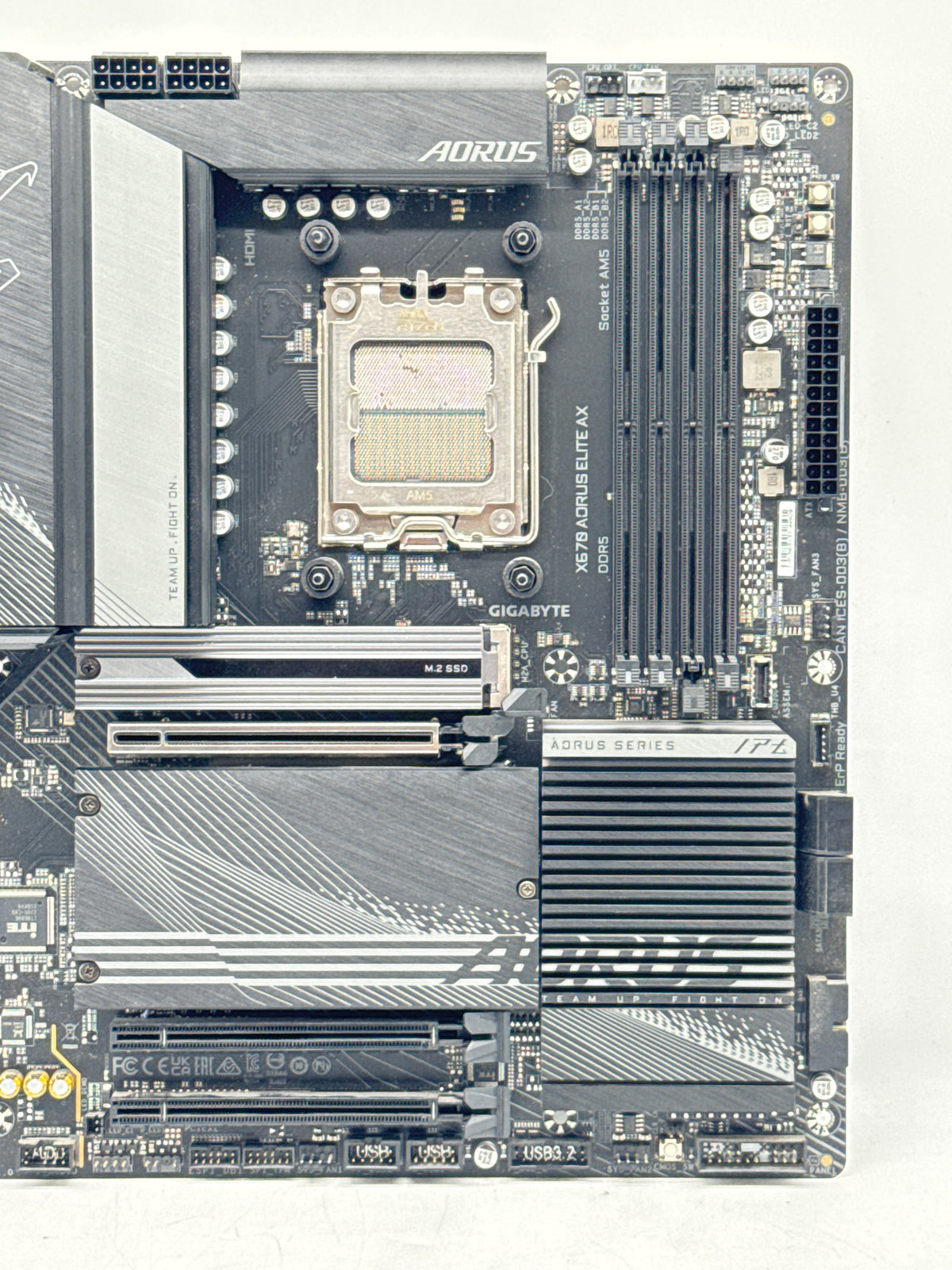 Gigabyte X670 AORUS ELITE AX ATX Motherboard DDR5 4 Slots - Used
