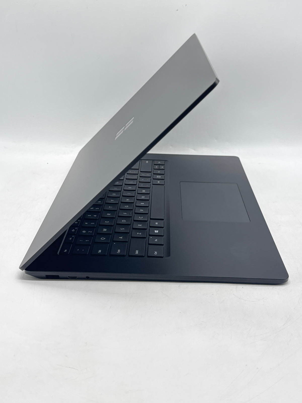 Microsoft Surface Laptop 4 1979 i7-1185G7 16GB RAM 512GB SSD Black - Used