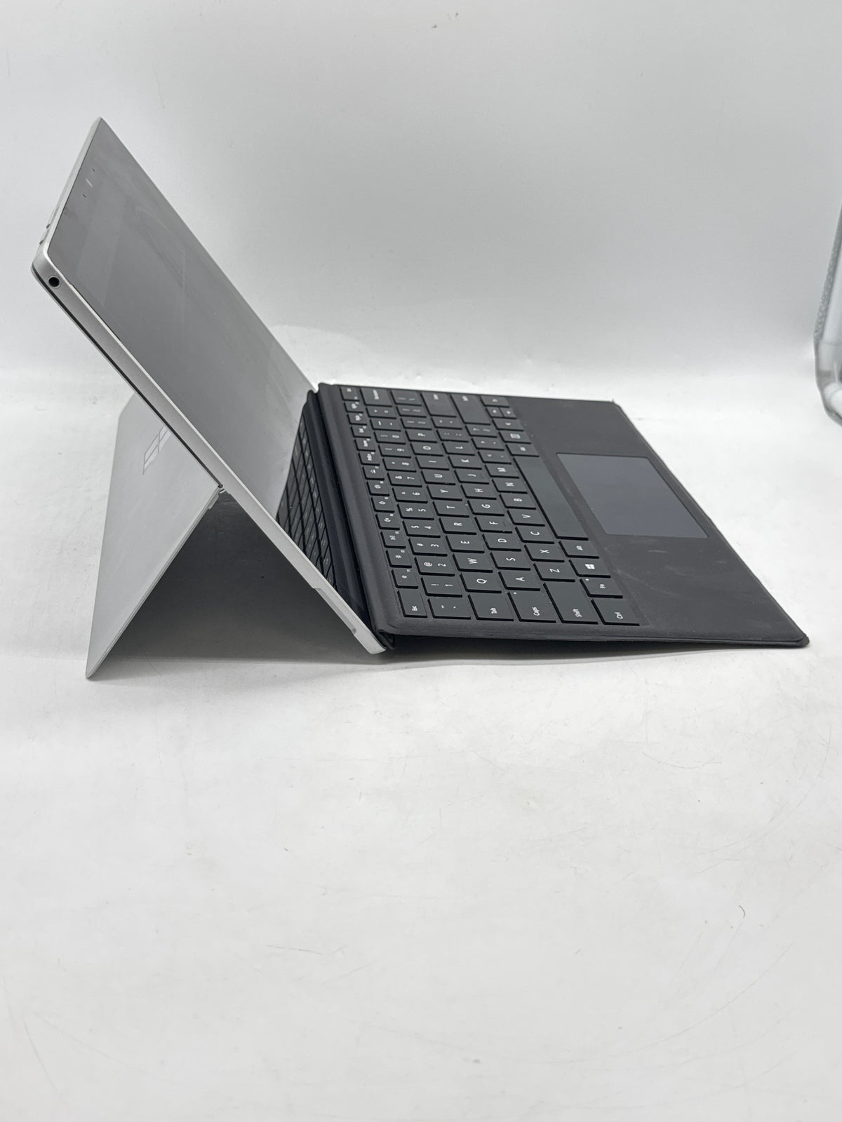 Microsoft Surface Pro 7 Plus i5-1135G7 16GB RAM 256GB SSD Silver - READ