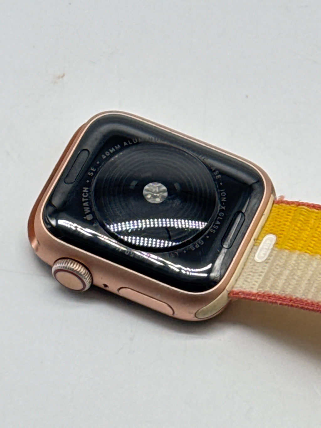 Apple Watch SE 1st Gen 40mm GPS Plus Cellular Gold A2353 99Pct Battery - Used