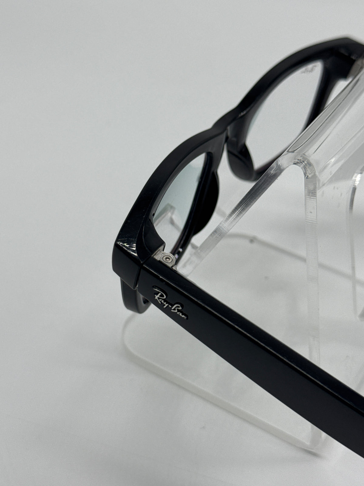 Ray-Ban Meta Wayfarer Gen 1 Smart Glasses RW4006 32GB Black - Used