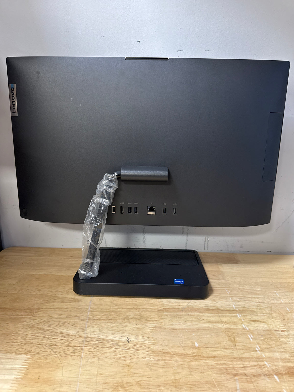 Lenovo IdeaCentre AIO 3 i5-12450H 8GB RAM 256GB SSD Black - Open Box