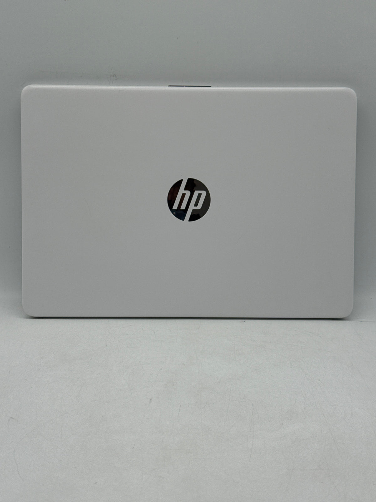 HP 14-dq0052dx 14in Celeron N4120 4GB RAM 64GB SSD White - Used